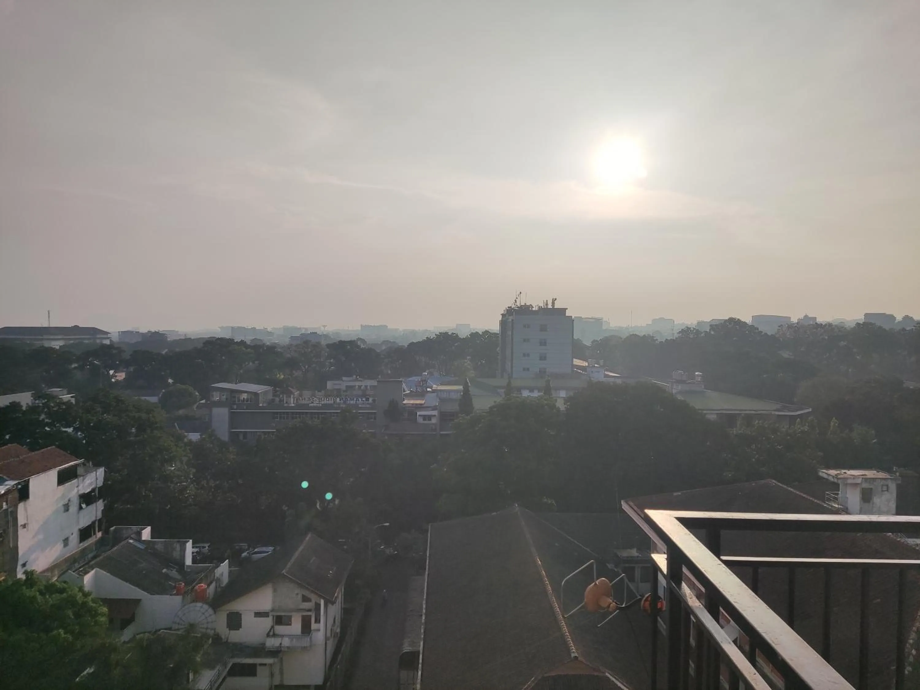 Day in The Jarrdin Apartment Hotels by Ironman