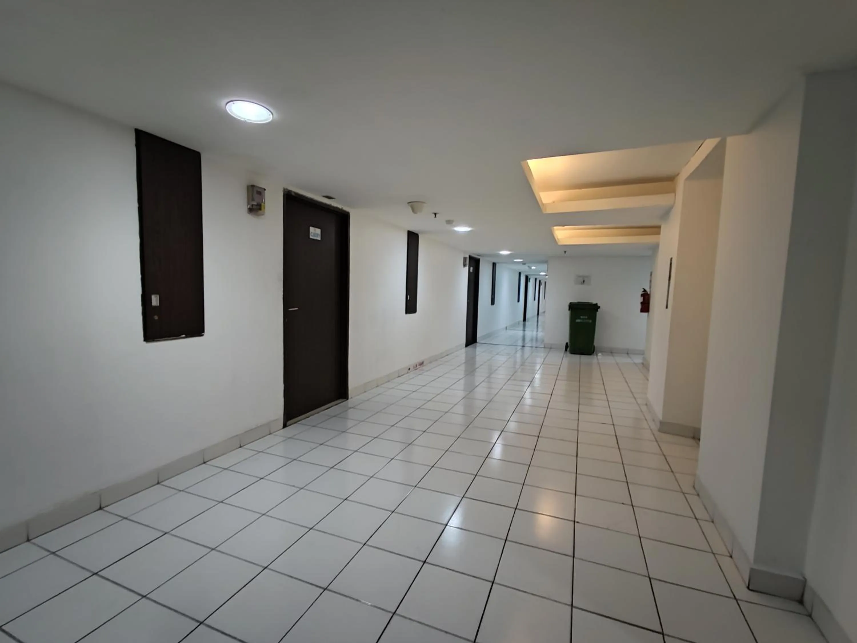 Floor plan in The Jarrdin Apartment Hotels by Ironman