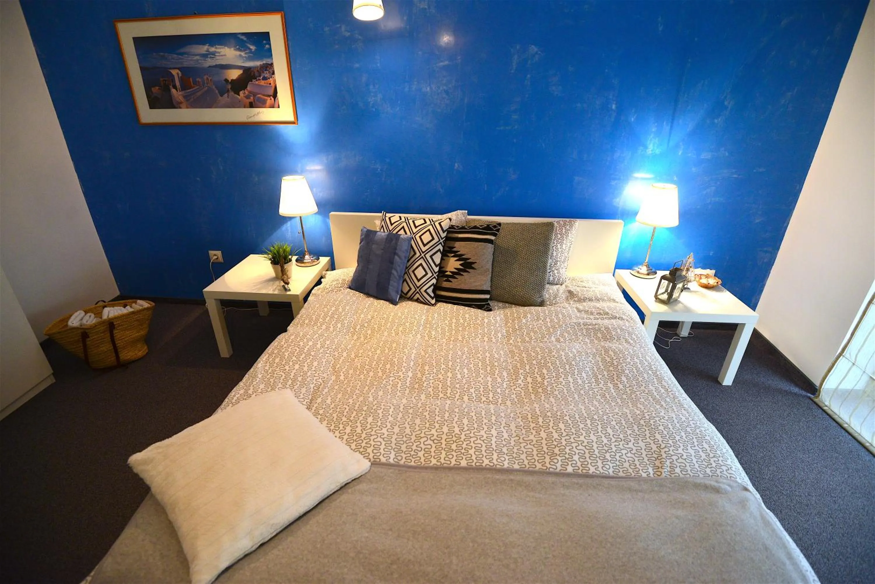 Photo of the whole room, Bed in Hotel Biscuit