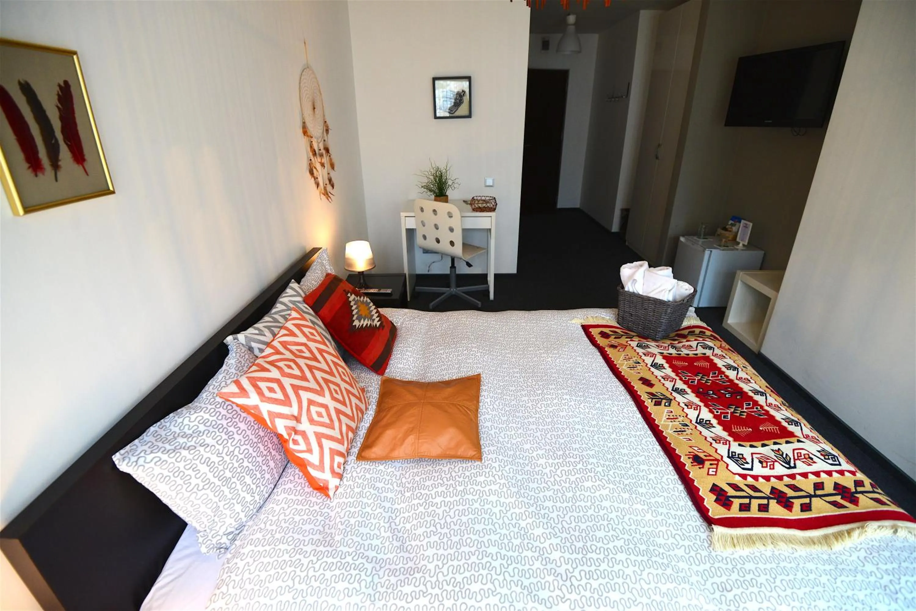 Bedroom, Bed in Hotel Biscuit