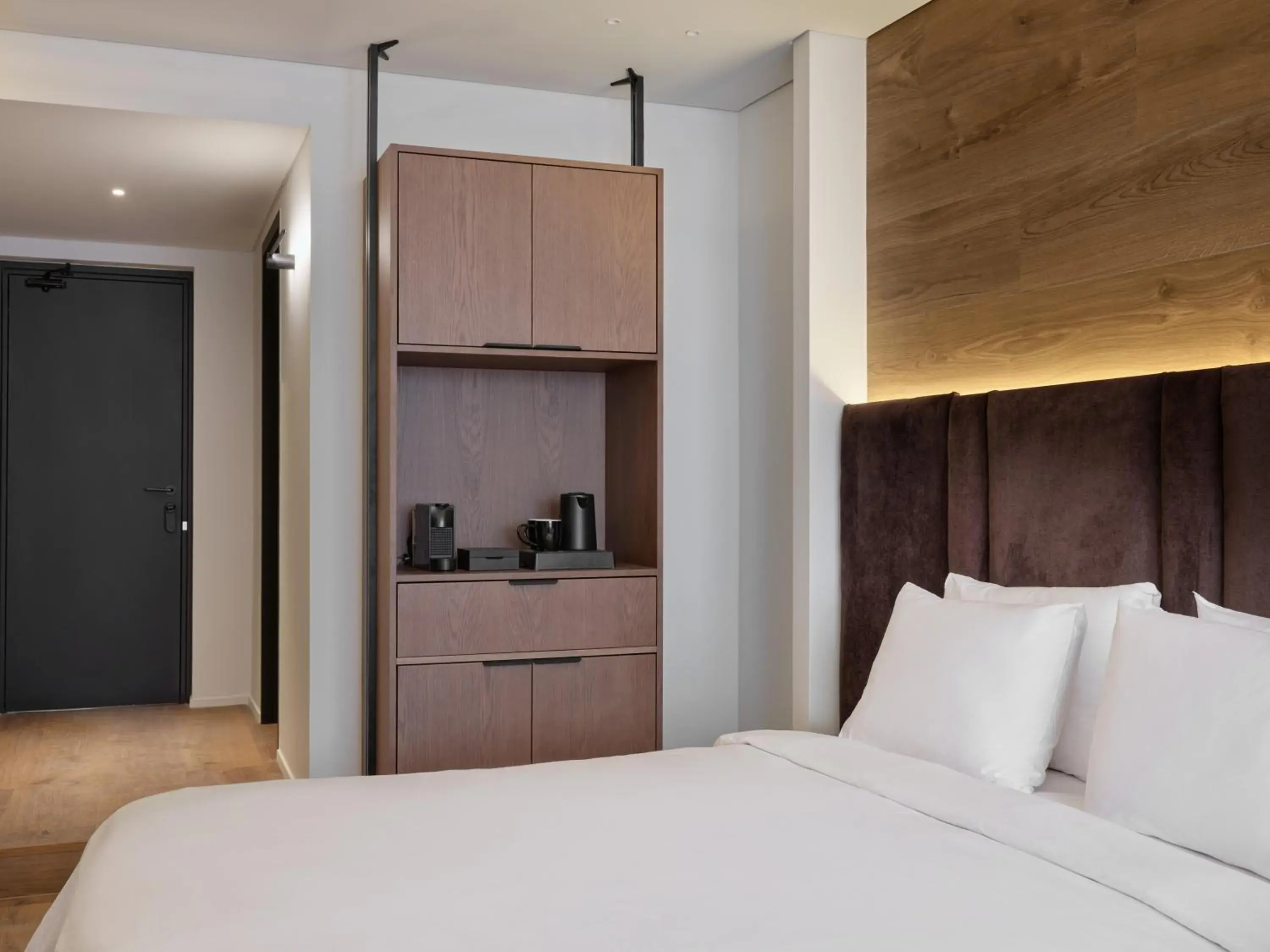 Photo of the whole room, Bed in Blanco Athens Aparthotel Photo of the whole room, Bed in Blanco Athens Aparthotel