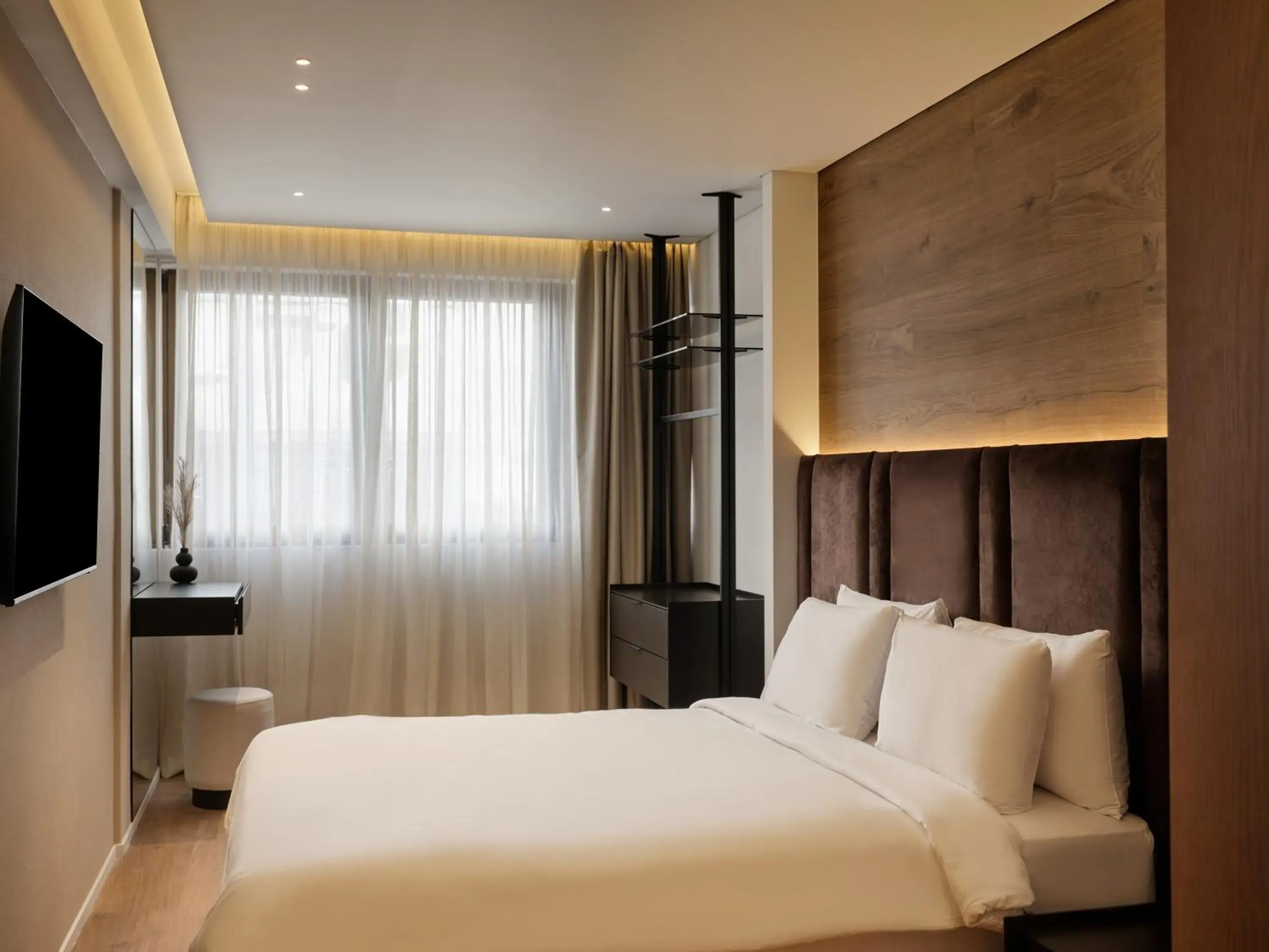 Photo of the whole room, Bed in Blanco Athens Aparthotel Photo of the whole room, Bed in Blanco Athens Aparthotel