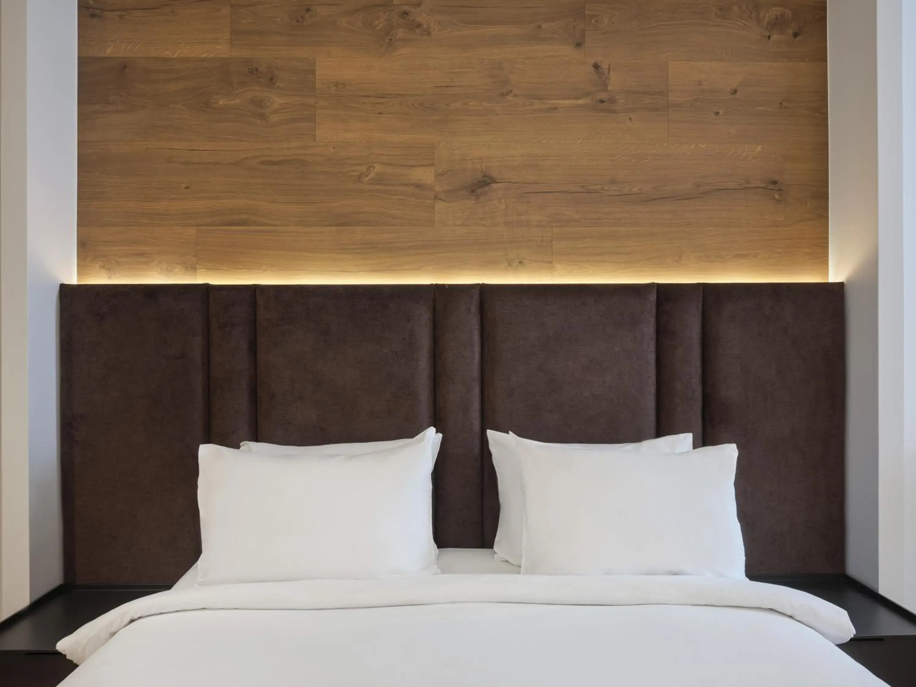 Superior Double Room in Blanco Athens Aparthotel Superior Double Room in Blanco Athens Aparthotel