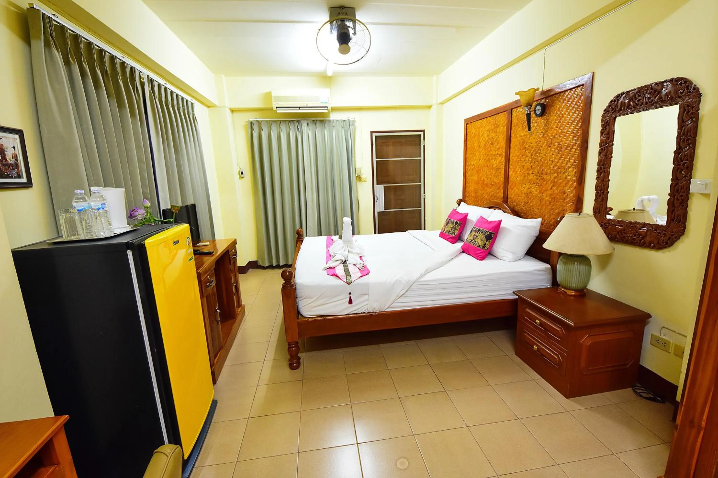 Bed in Saithong House