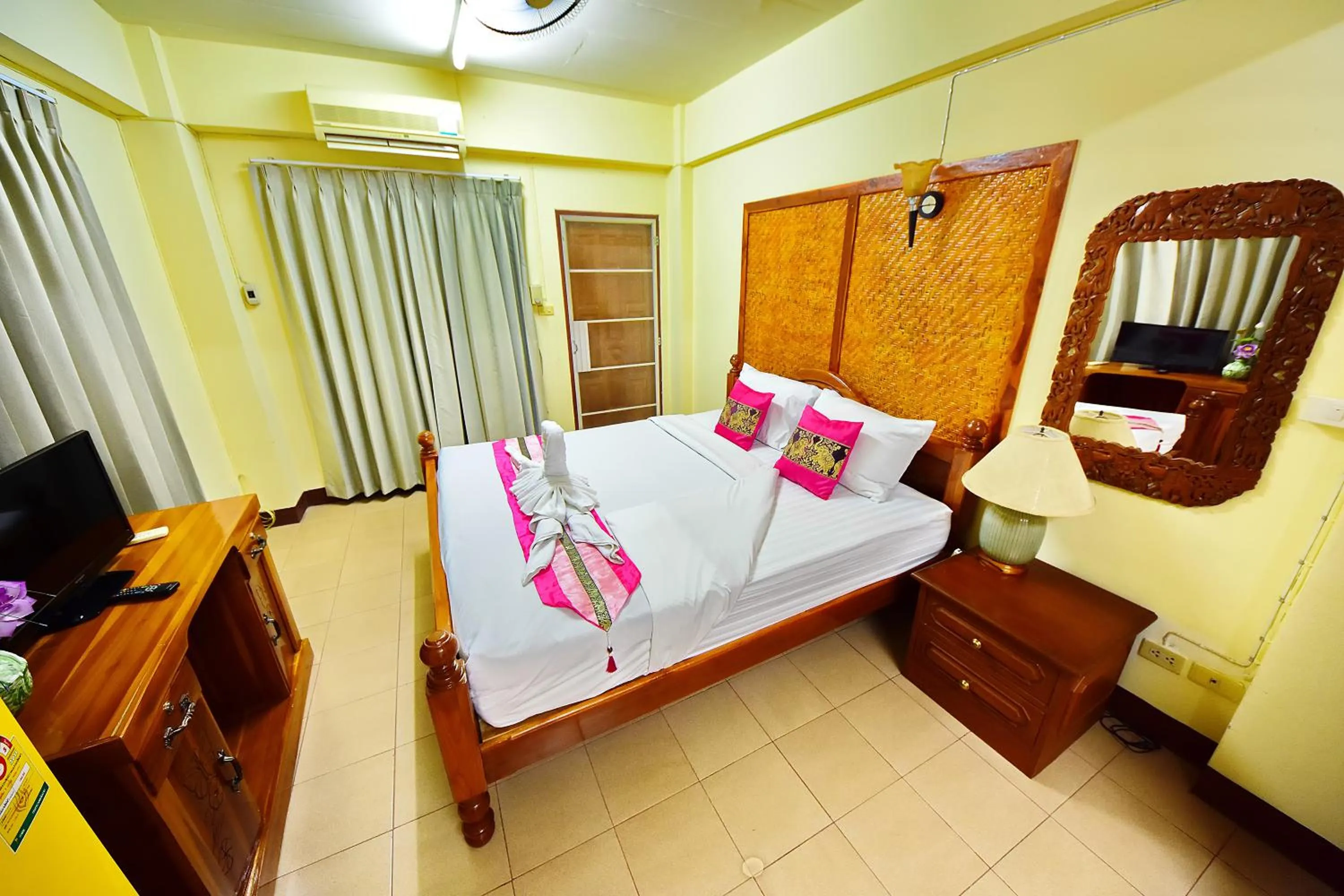 Bed in Saithong House