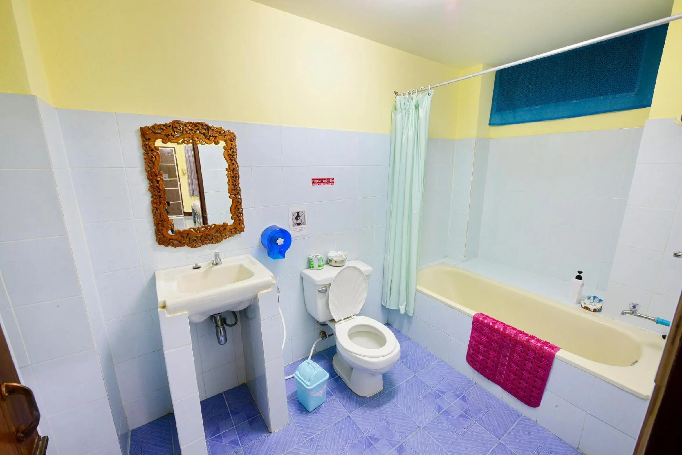 Bathroom in Saithong House