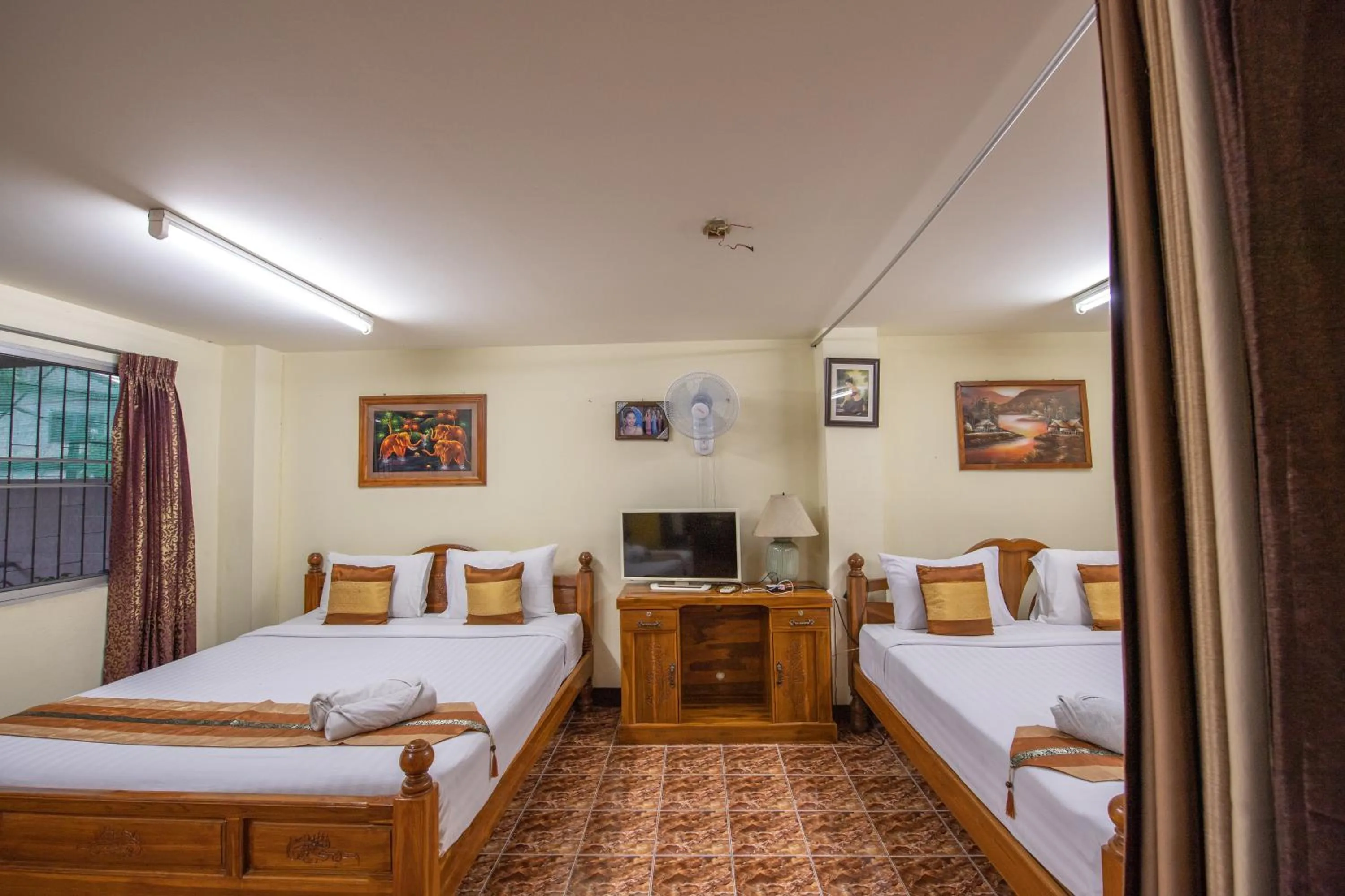 Bed in Saithong House