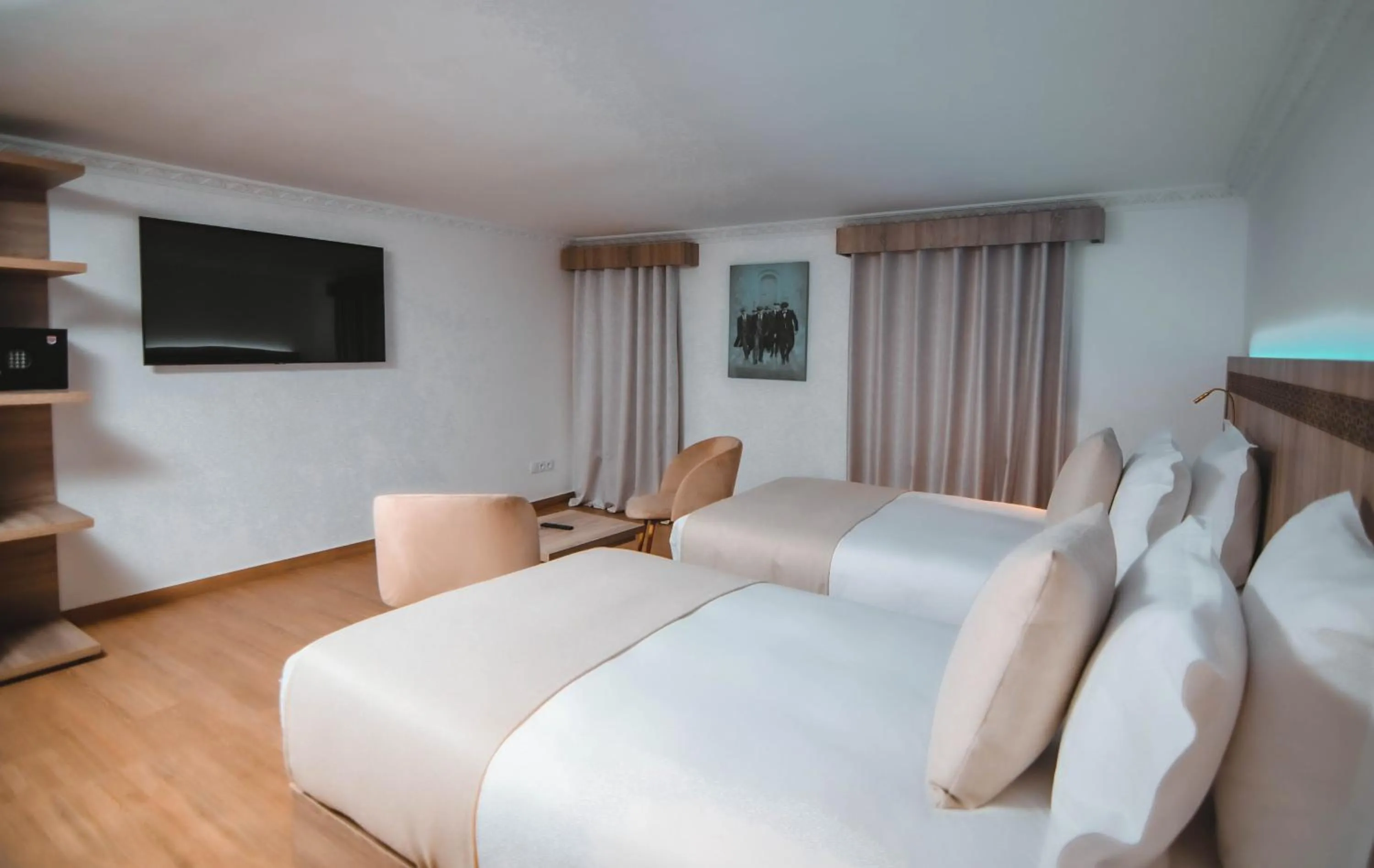 Bed in 555 Hotel Clubbing Adults Only