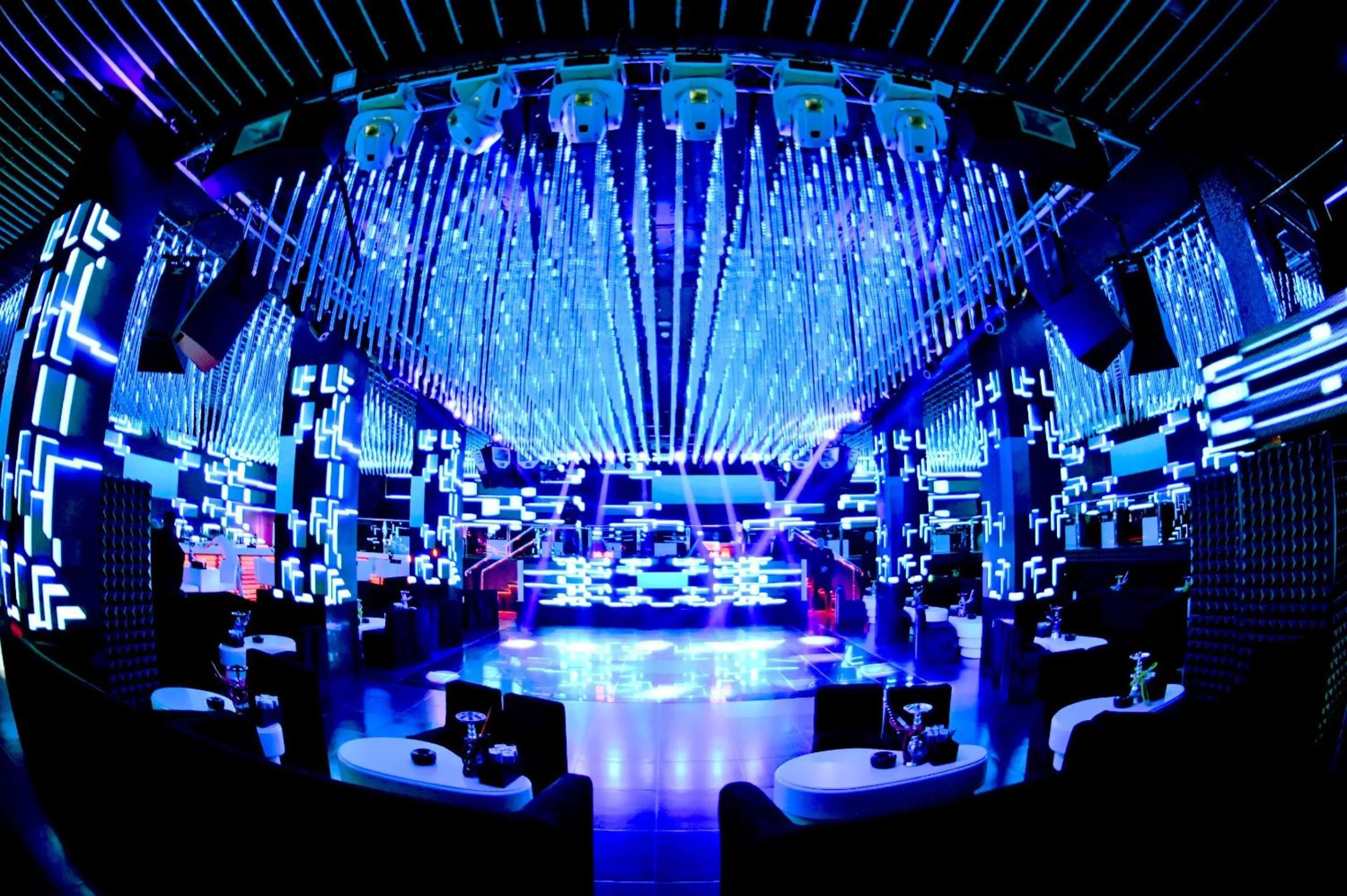 Nightclub / DJ in 555 Hotel Clubbing Adults Only