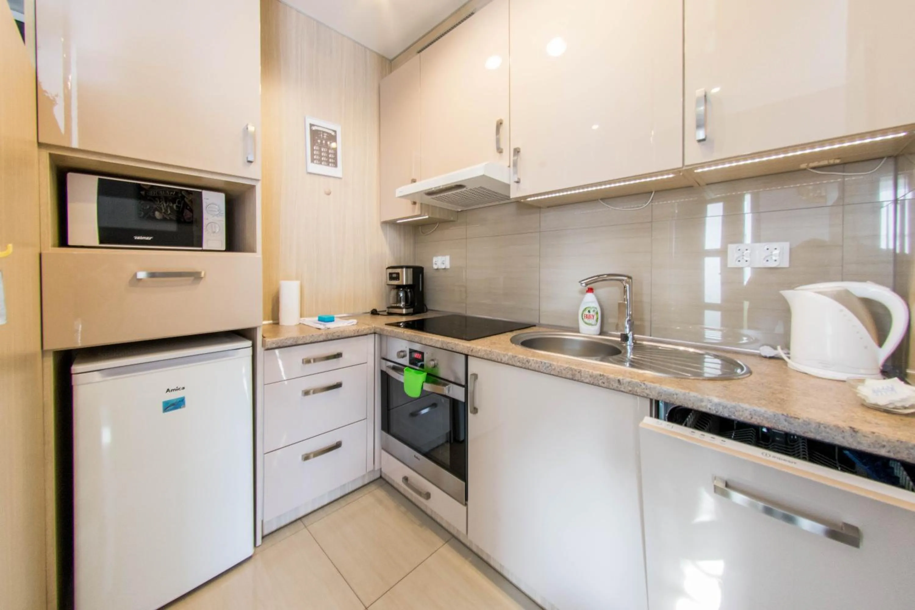 Coffee/tea facilities in Apartamenty Izerskie