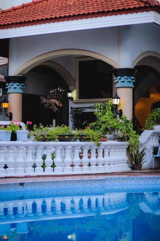 Gracey Dive Resort and Restaurant