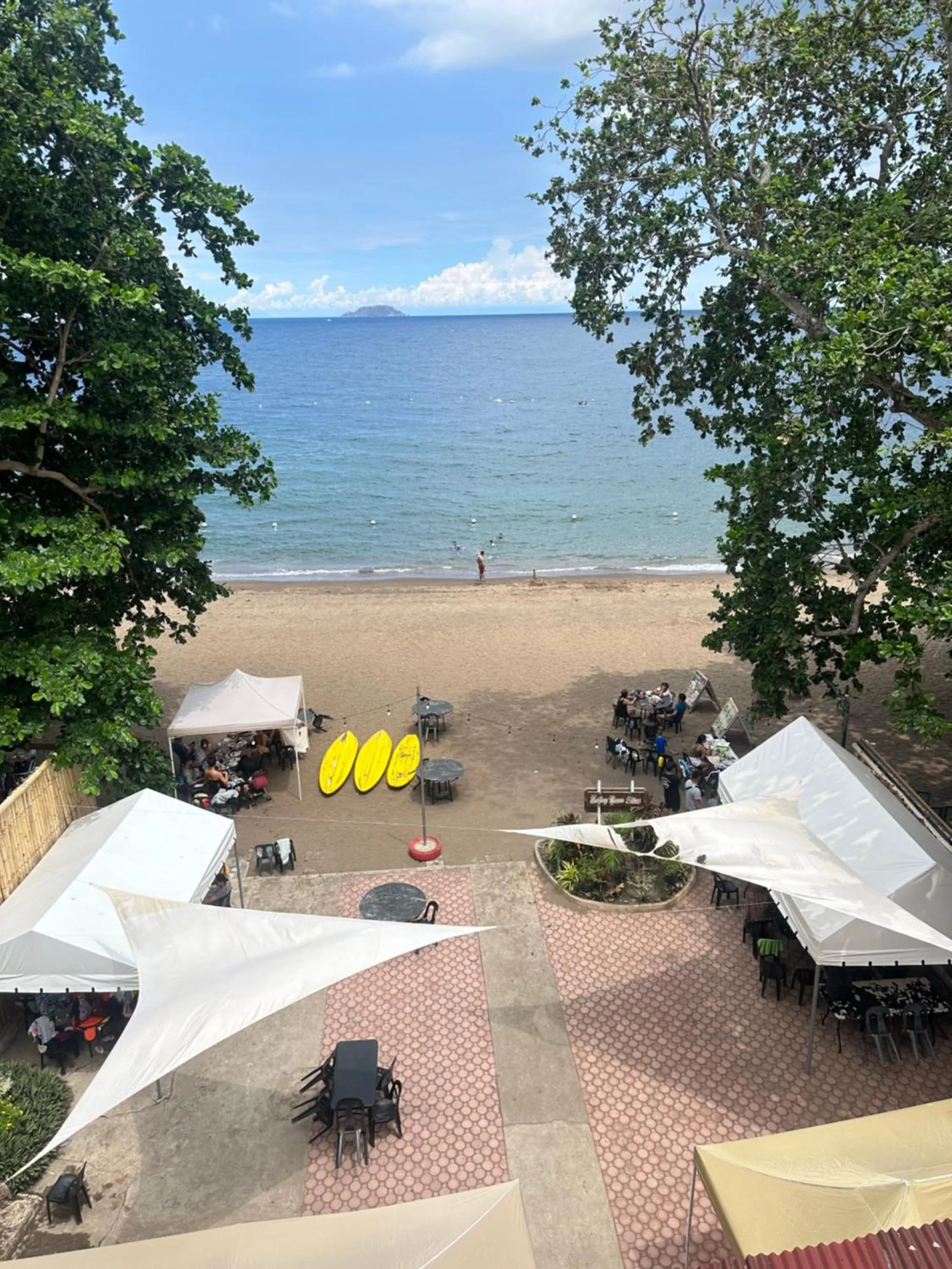 Gracey Dive Resort and Restaurant