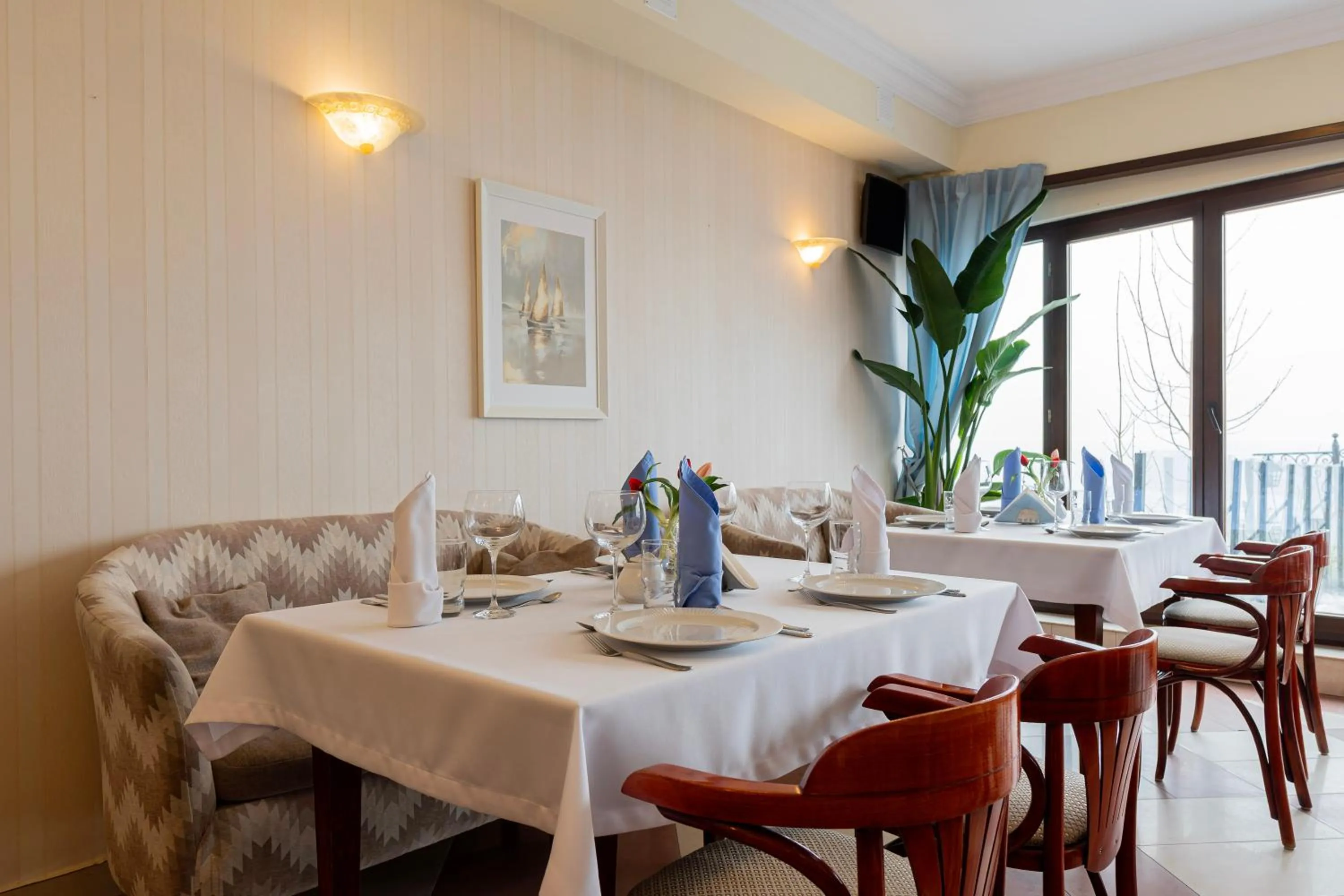 Restaurant/places to eat in Willa Victor - Widok Na Morze - Najpiekniejszy w Polsce - Śniadanie w Cenie