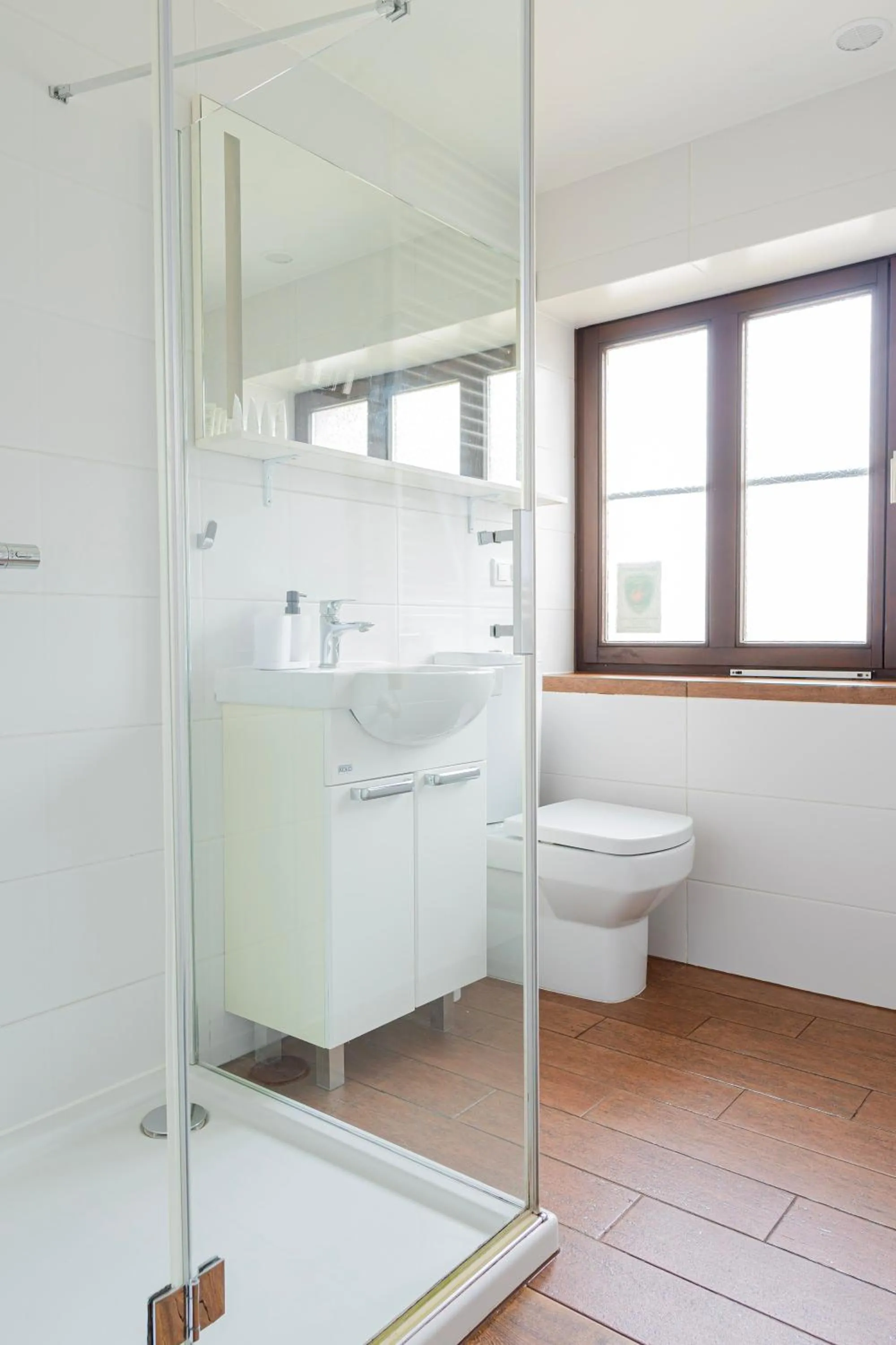 Shower in Willa Victor - Widok Na Morze - Najpiekniejszy w Polsce - Śniadanie w Cenie