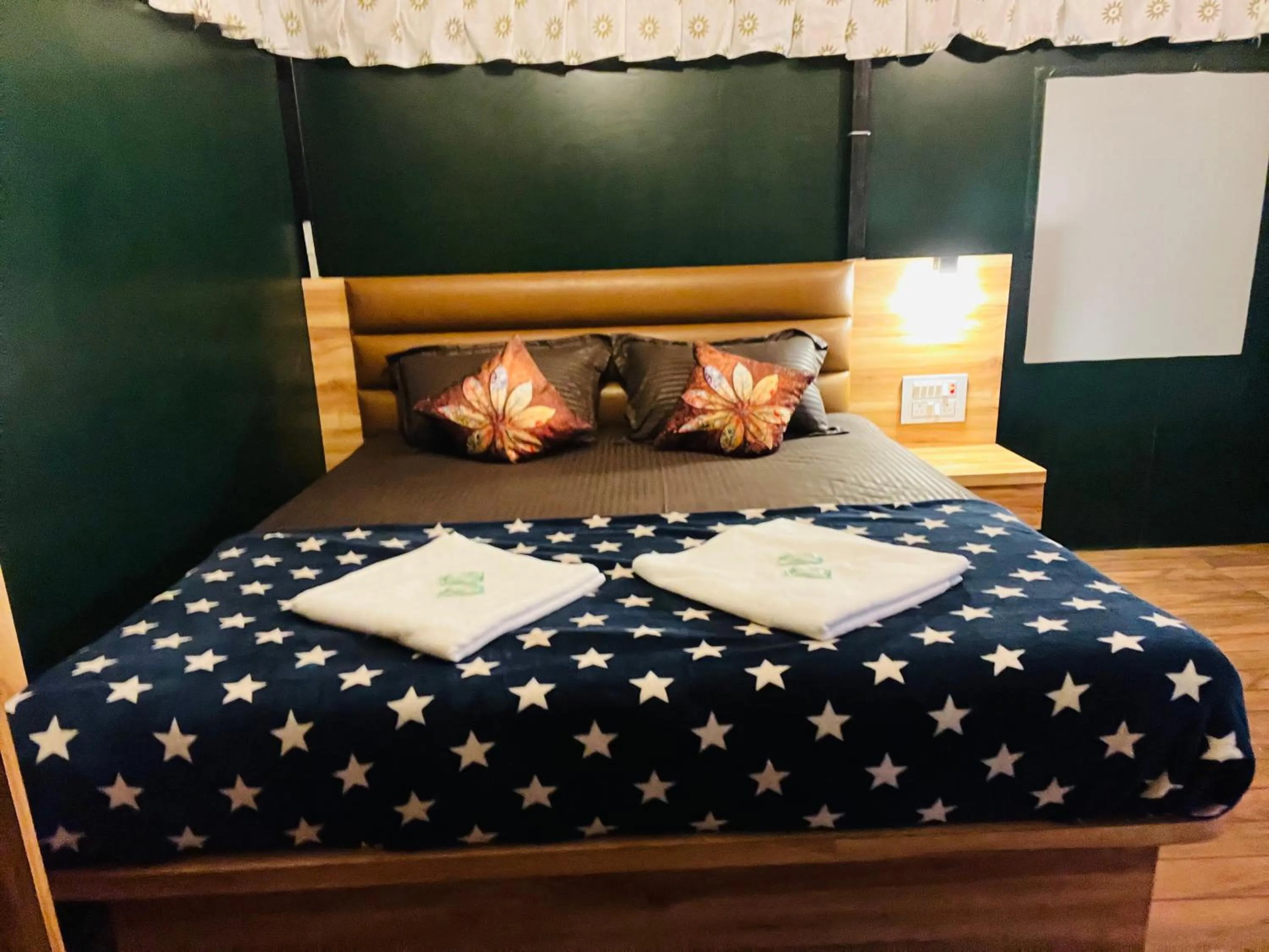 Bed in Sabas Tent & Cottages