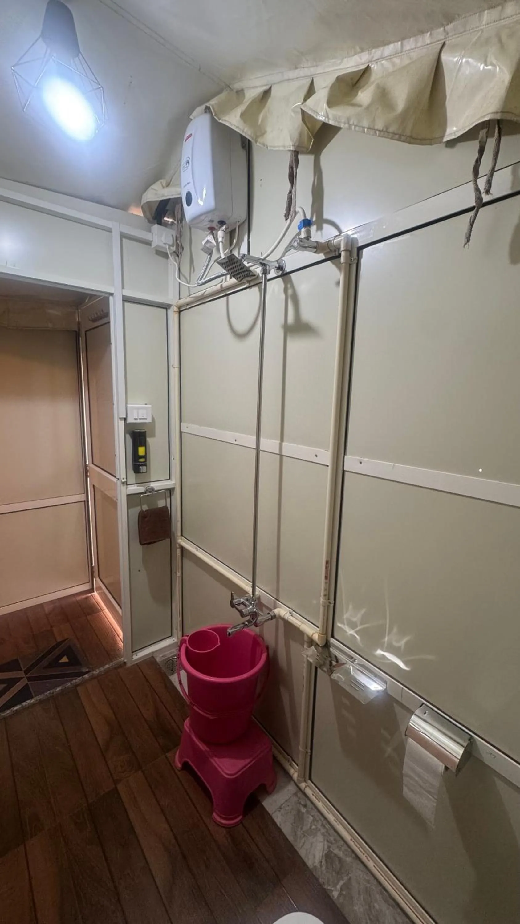 Shower in Sabas Tent & Cottages