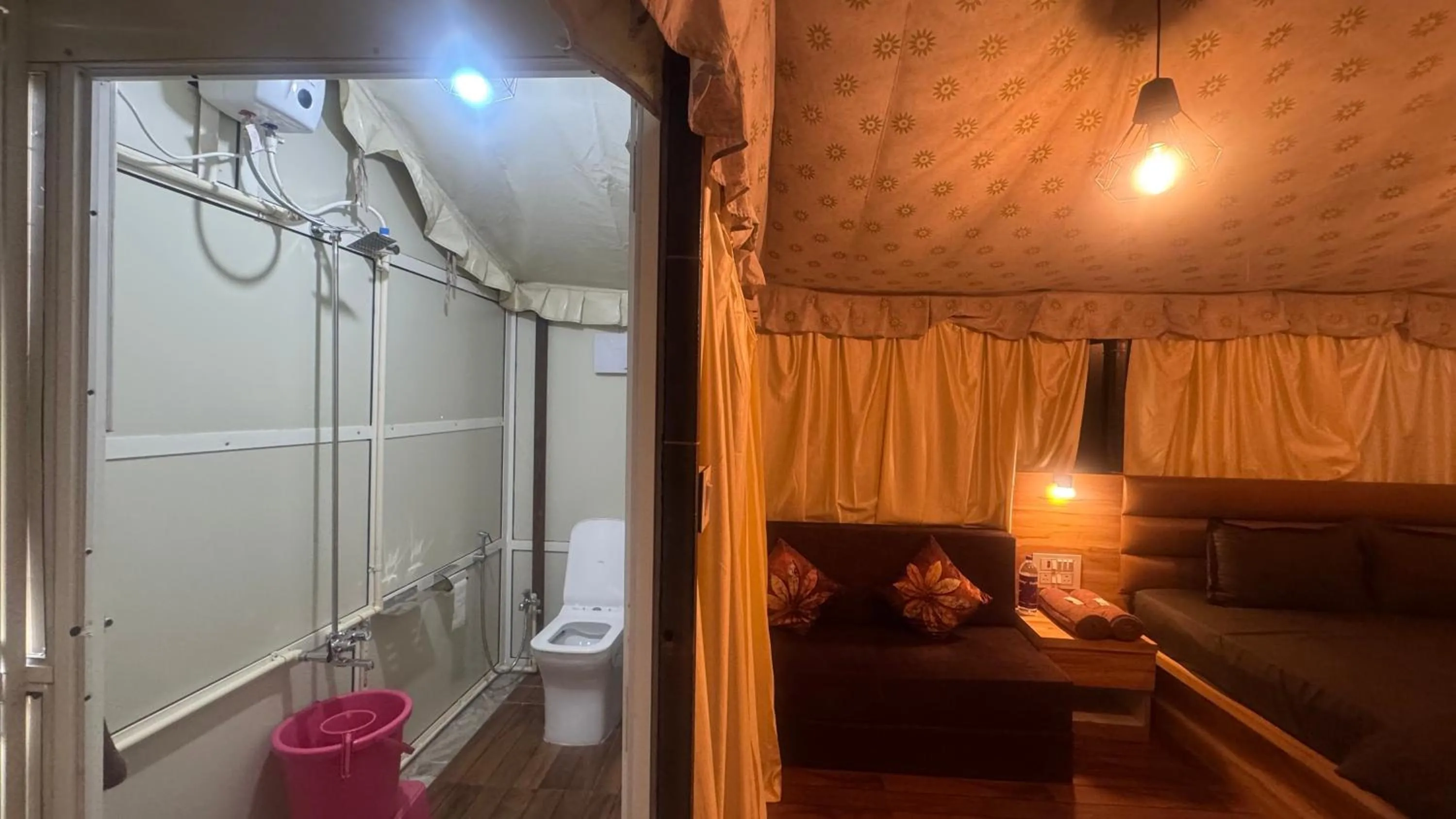 Shower in Sabas Tent & Cottages