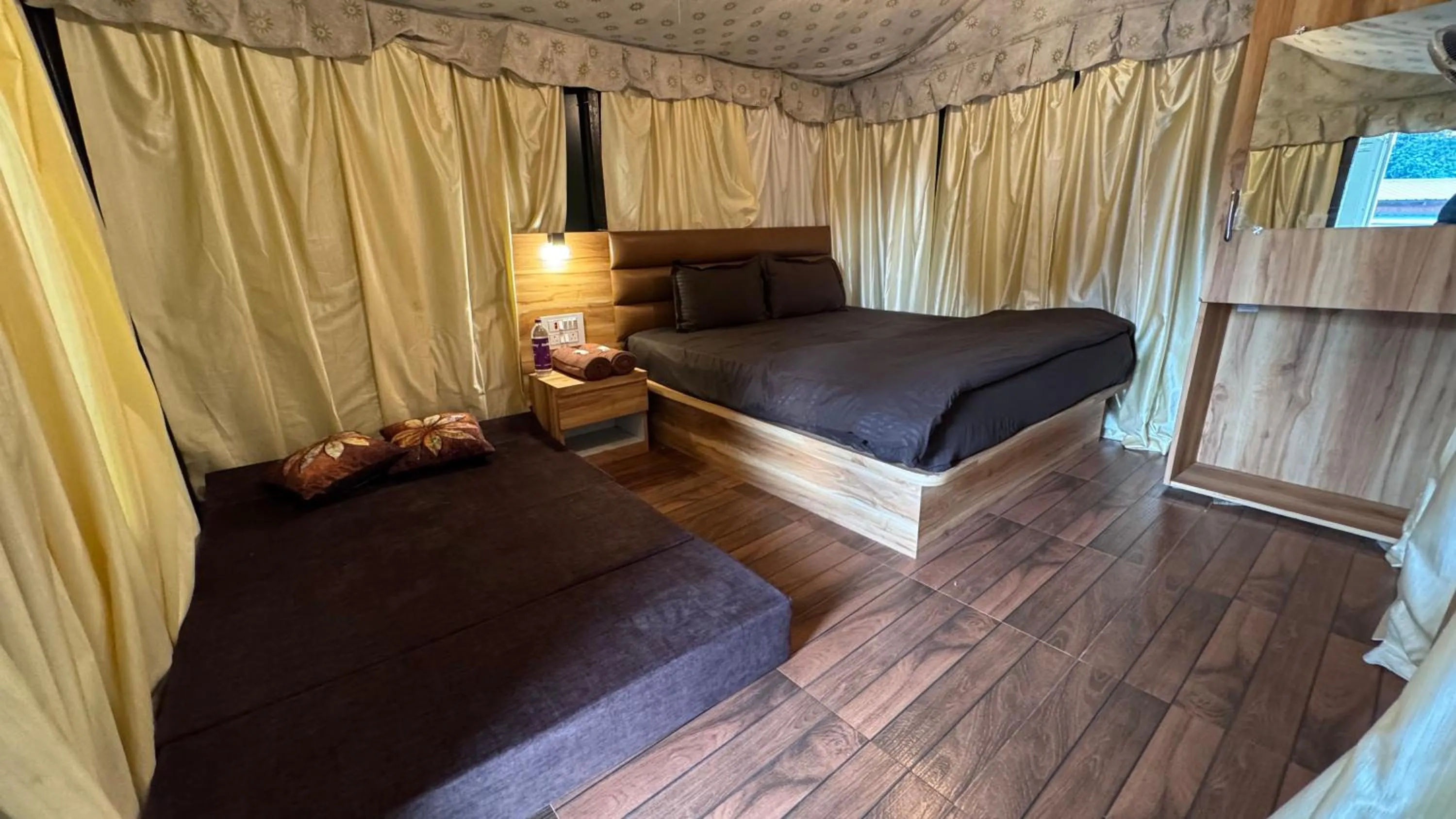 Bed in Sabas Tent & Cottages