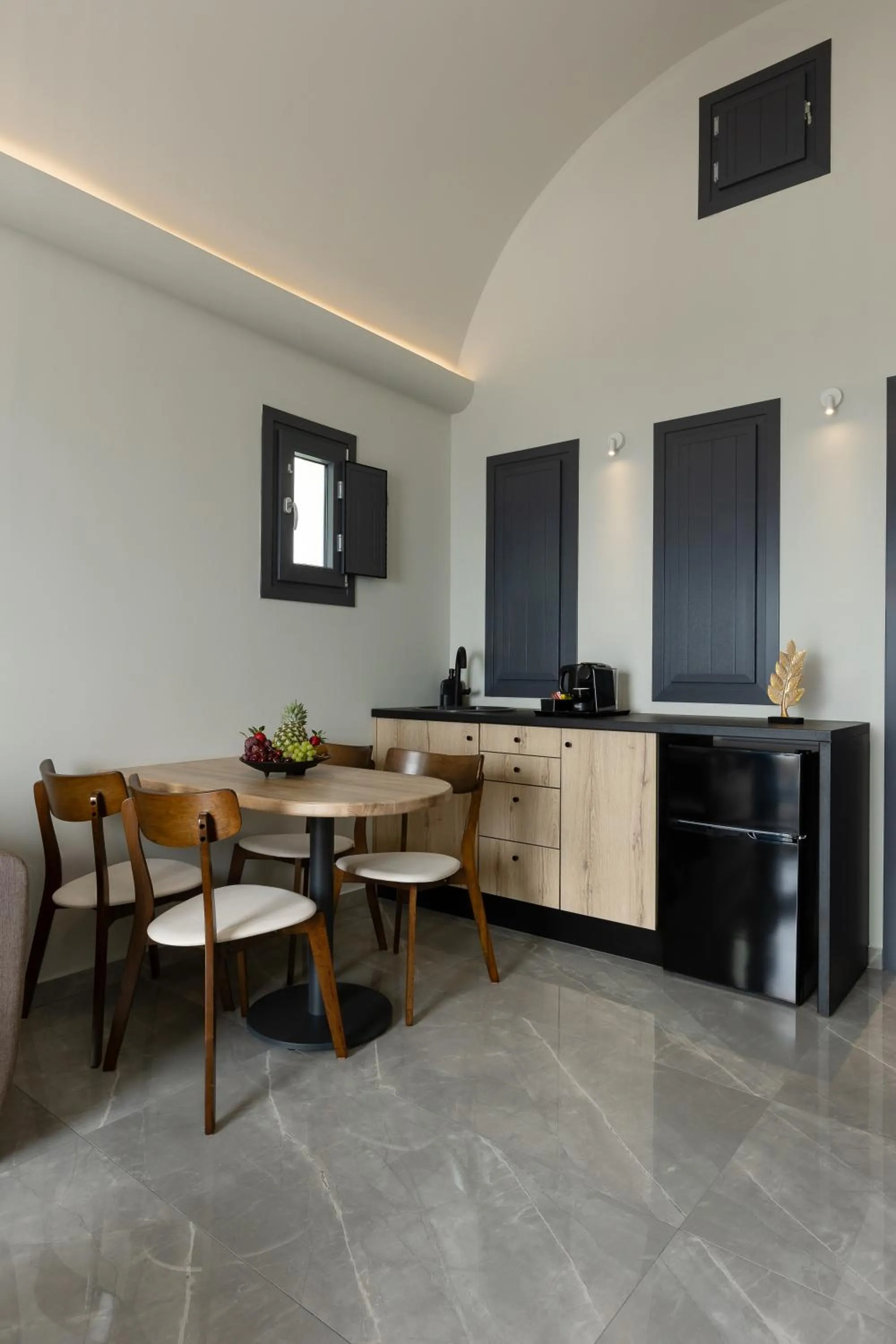 Kitchen or kitchenette in Kudos Suites Firostefani