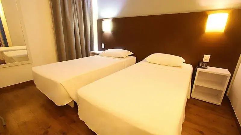 Double Room - single occupancy in Hotel Ipê MS Double Room - single occupancy in Hotel Ipê MS