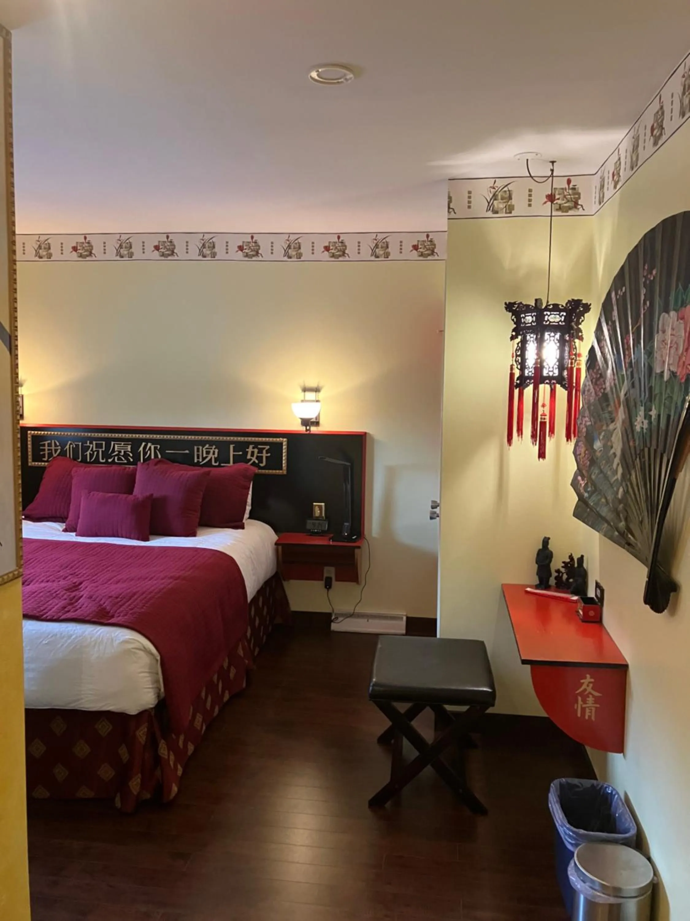 Bed in Auberge Restaurant du Monde