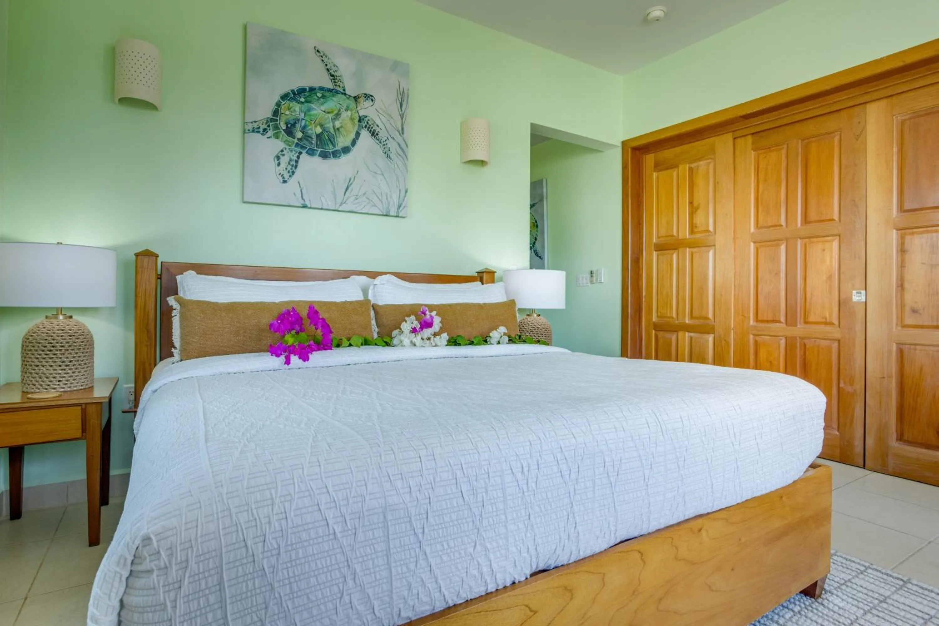 Photo of the whole room, Bed in Marazul Belize