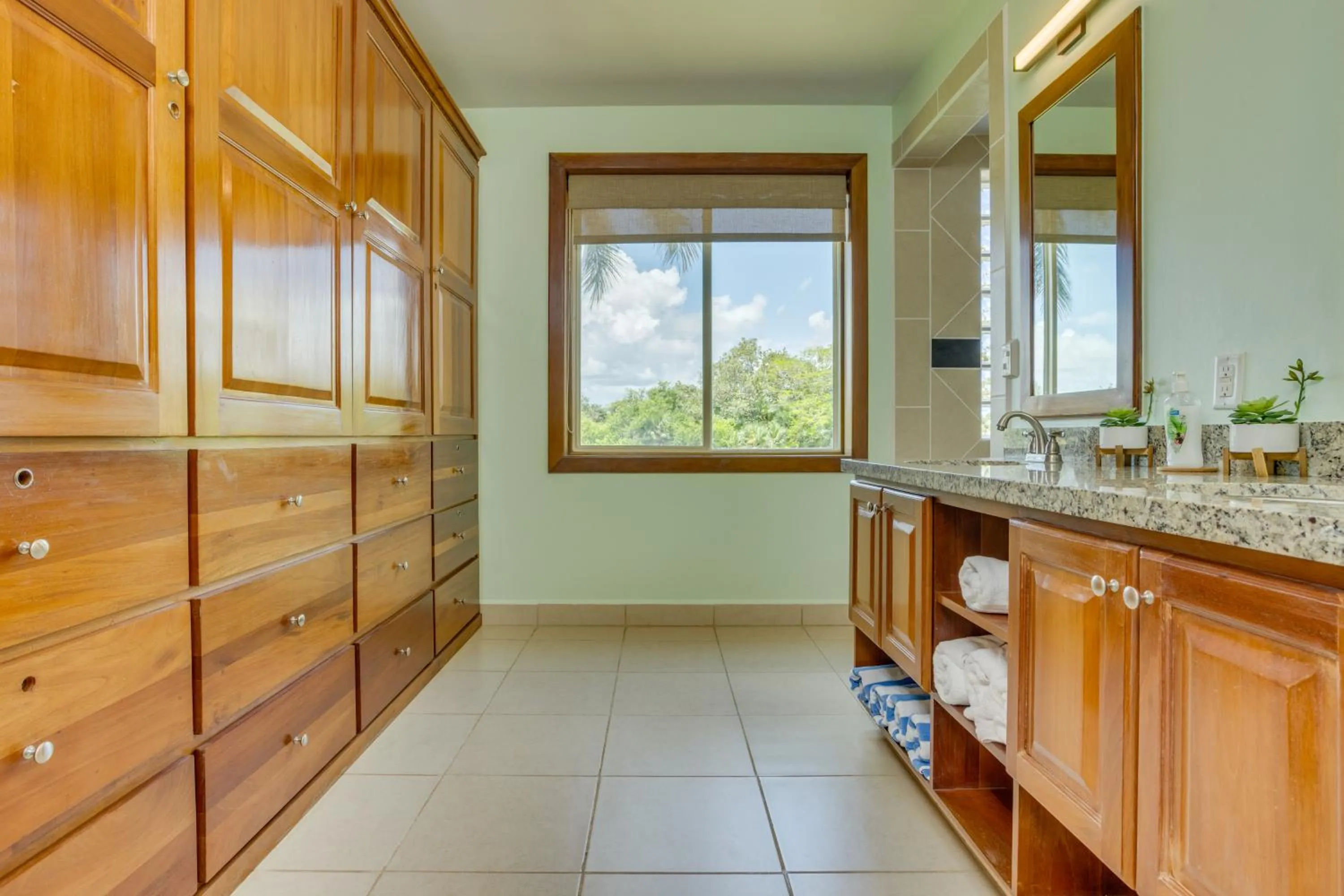 Bathroom in Marazul Belize