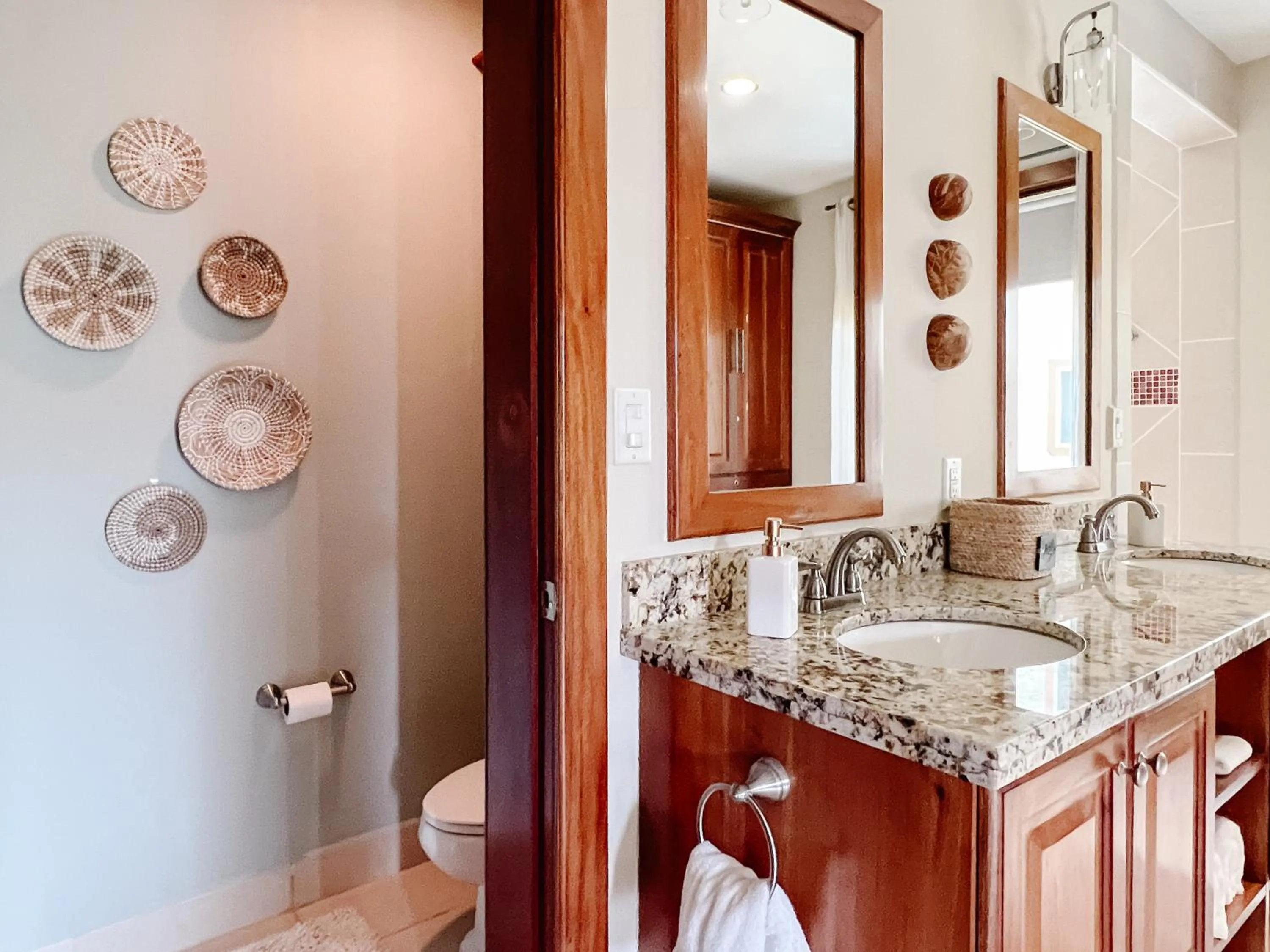 Toilet in Marazul Belize