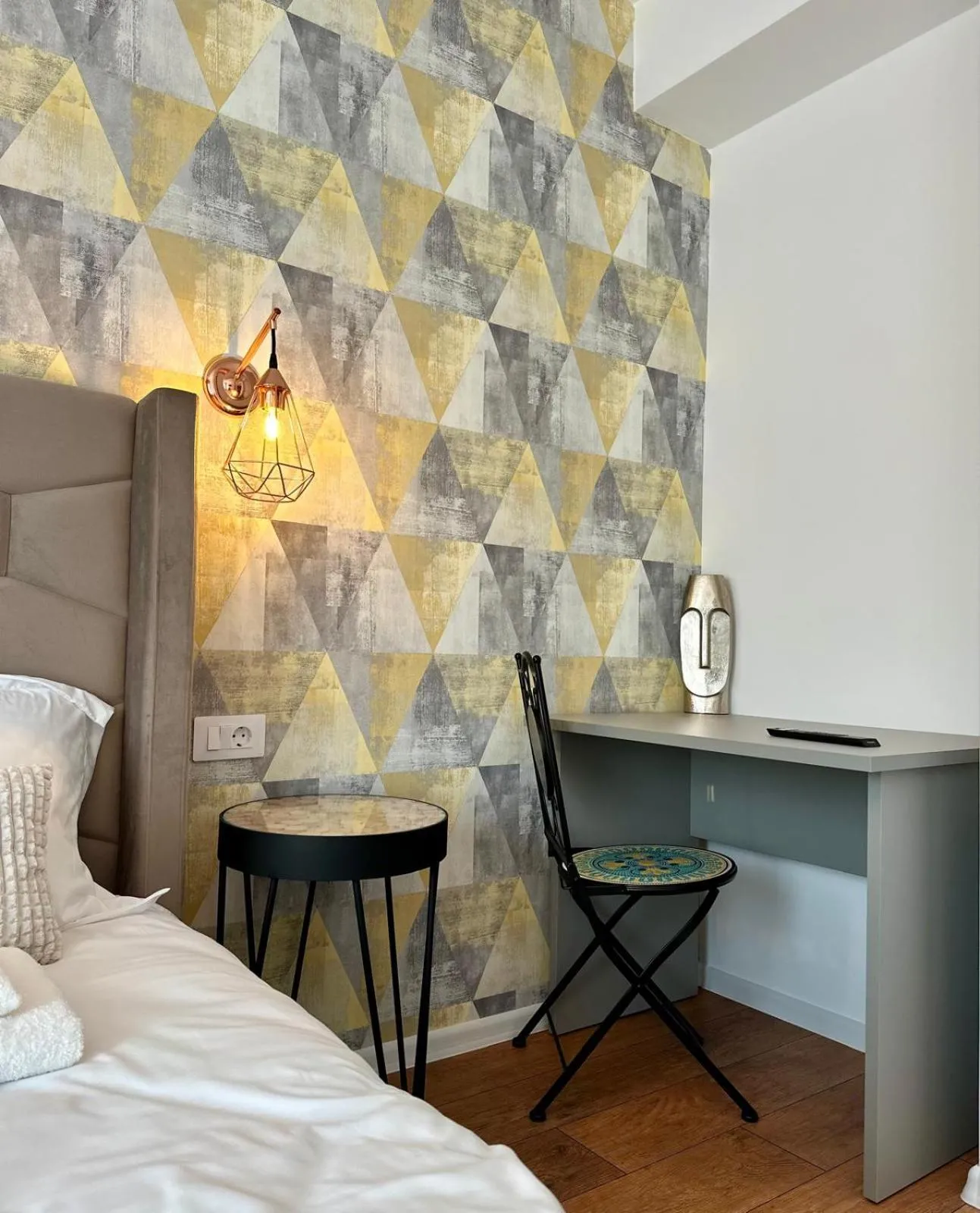 Bed in Anto Apartments