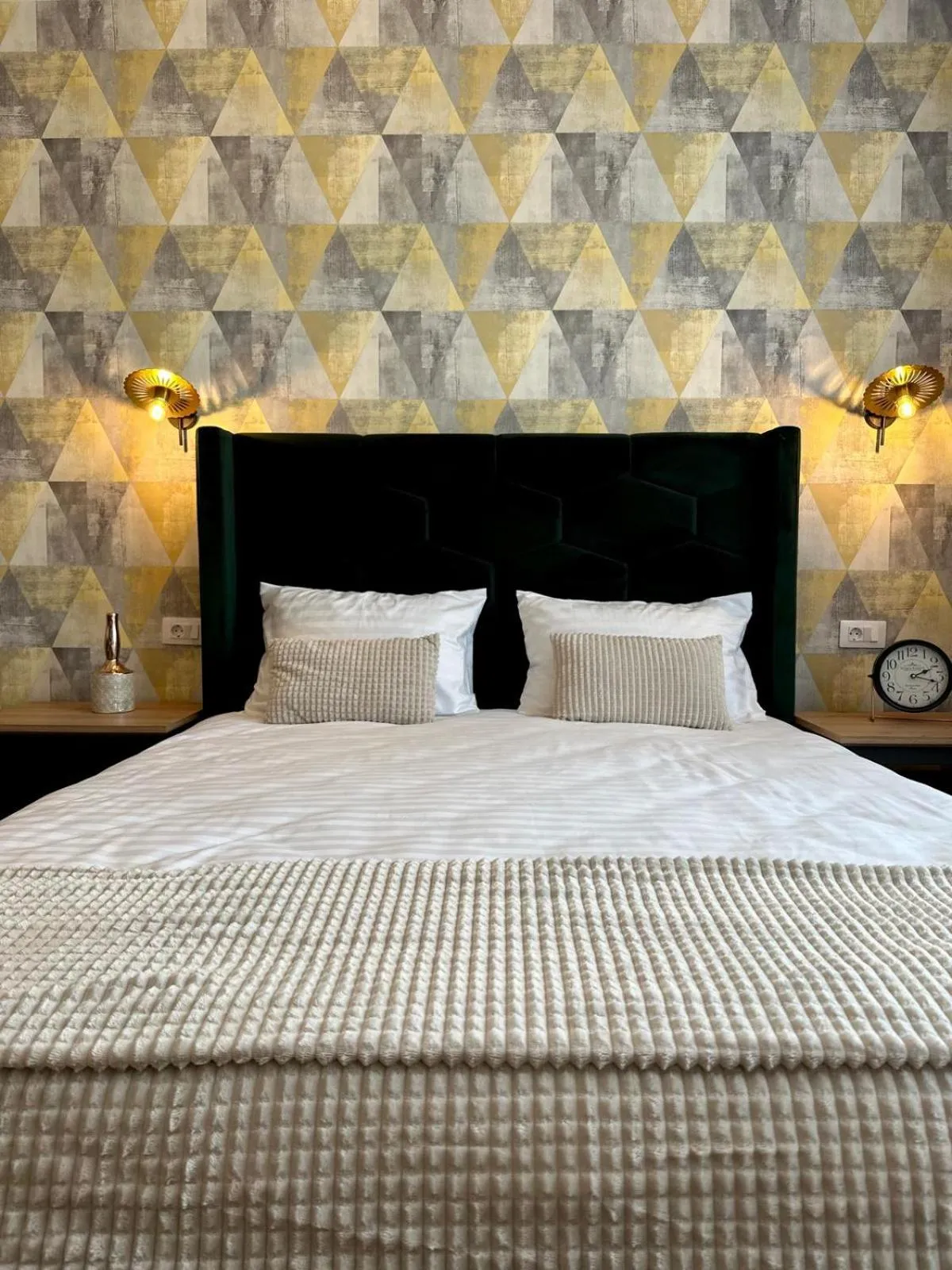 Bed in Anto Apartments