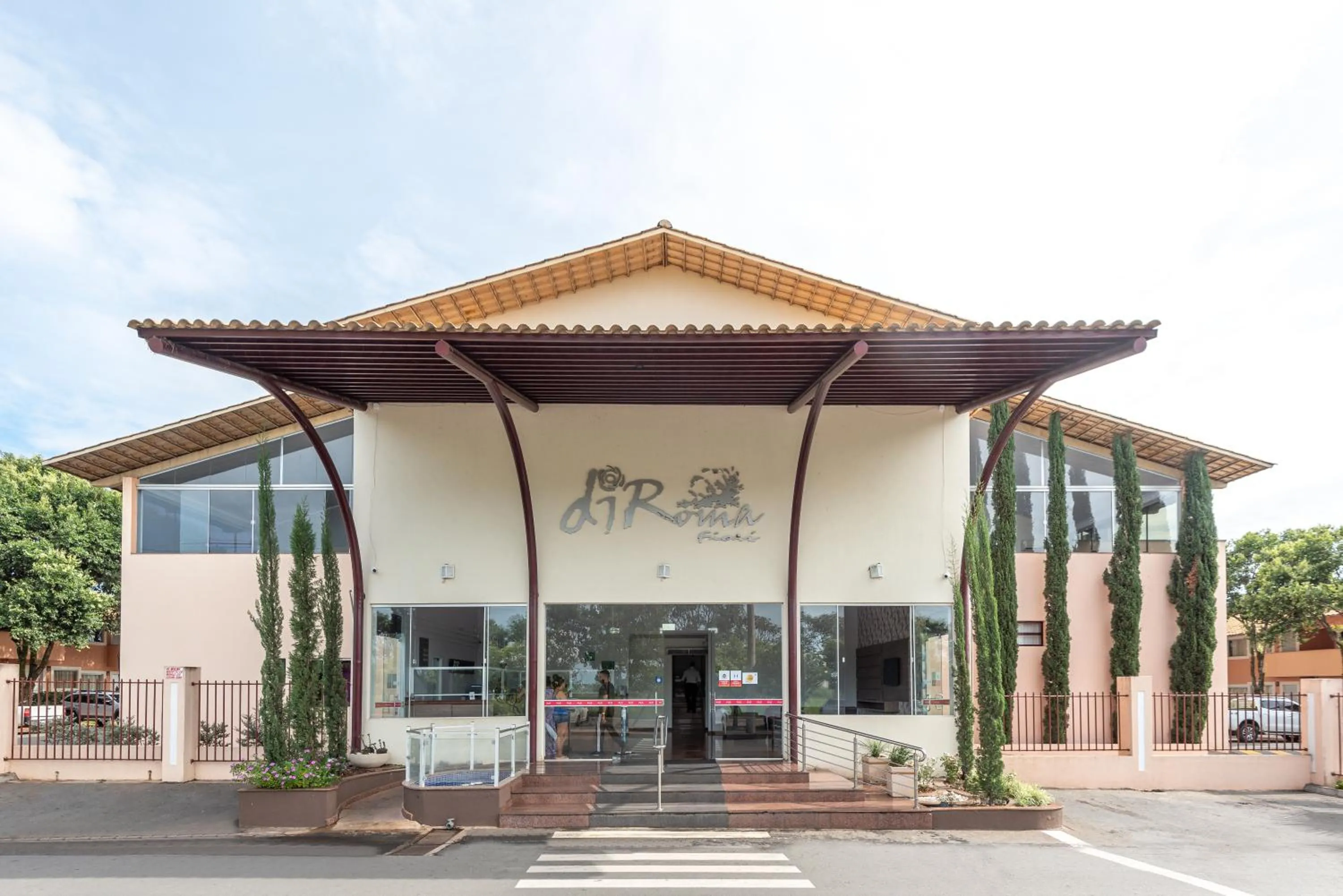 diRoma Fiori direto com o Grupo diRoma com acesso ao Acqua Park e Café da manhã