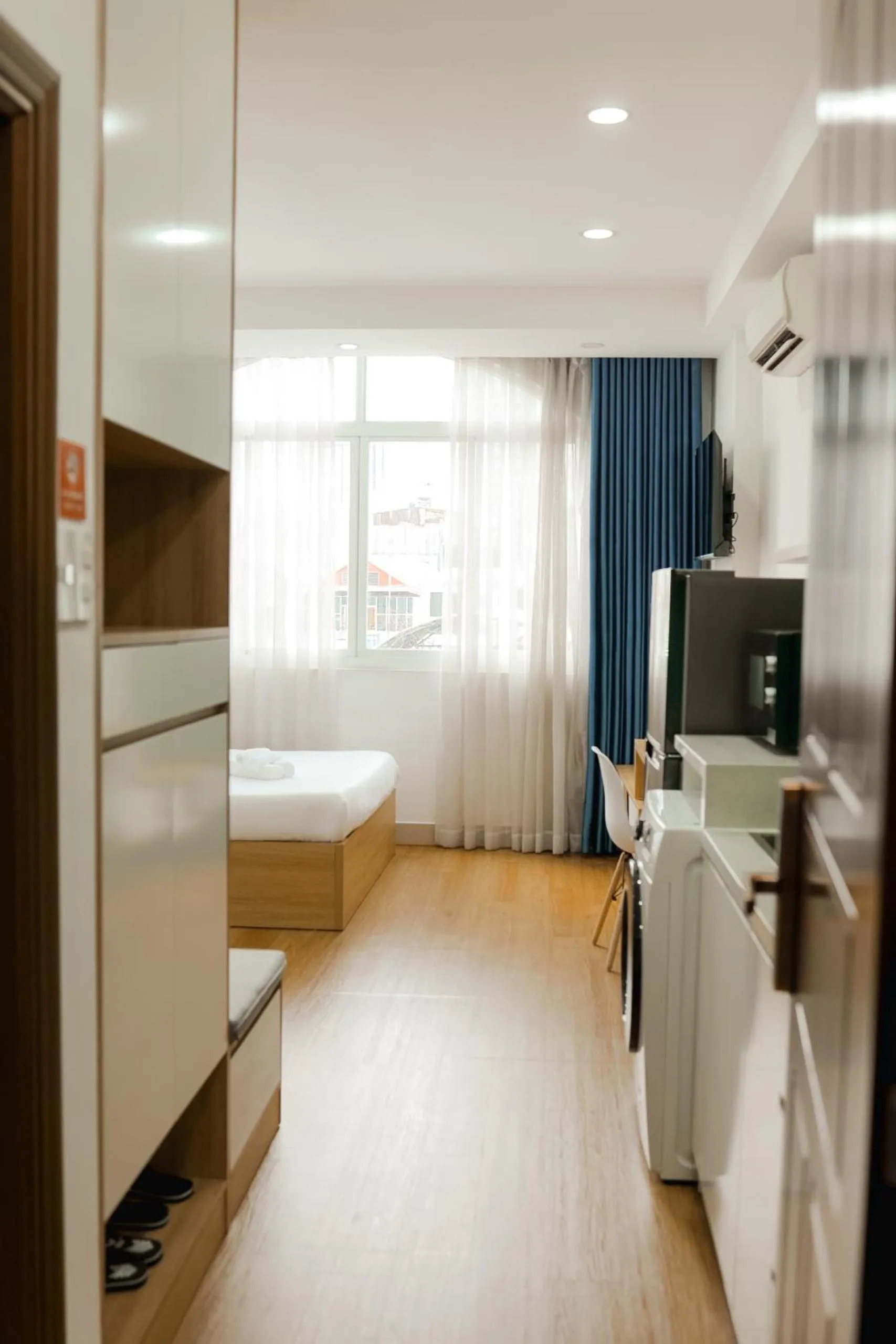 Kitchen or kitchenette, Bed in Home Away Ky Con - Serviced Apartment