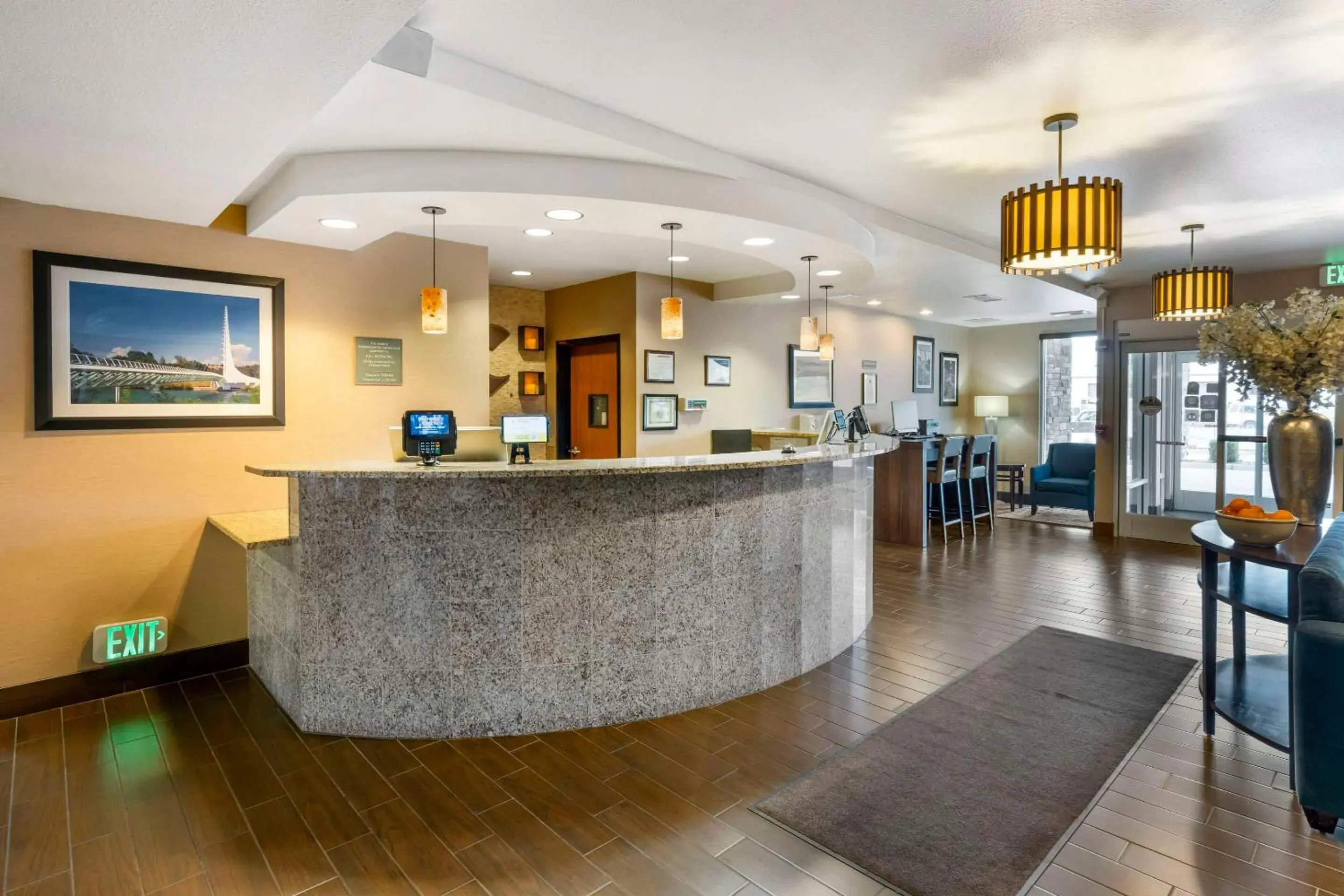 Lobby or reception in Comfort Suites Redding - Shasta Lake Lobby or reception in Comfort Suites Redding - Shasta Lake