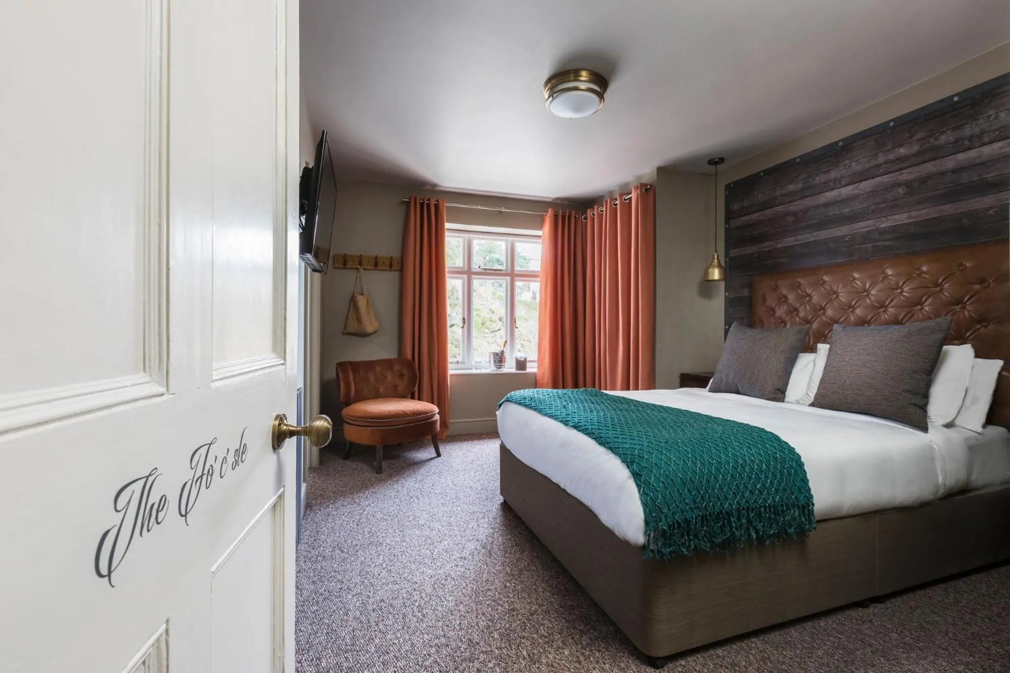 Bedroom, Bed in The Bath Hotel