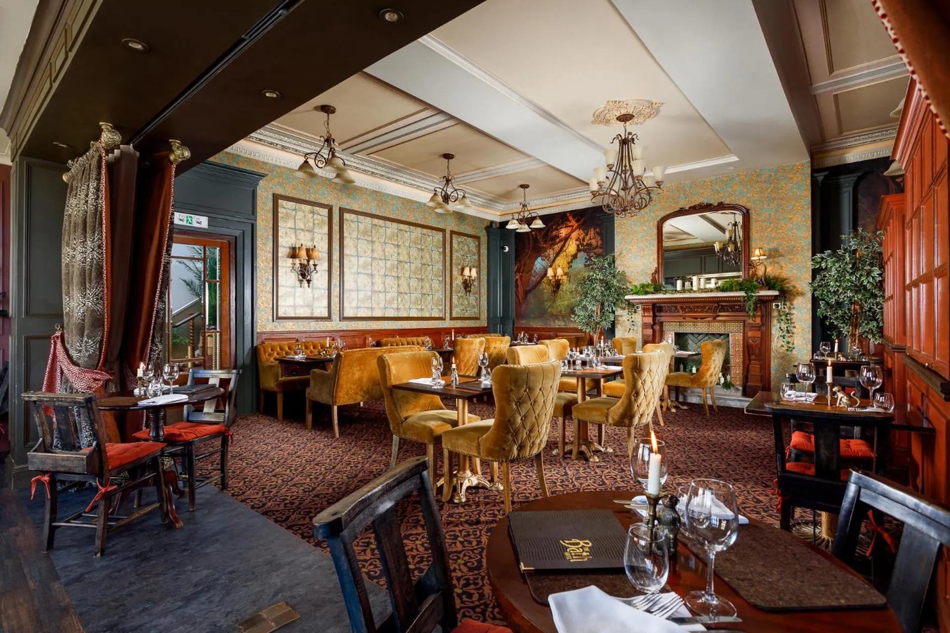 Restaurant/places to eat in The Bath Hotel