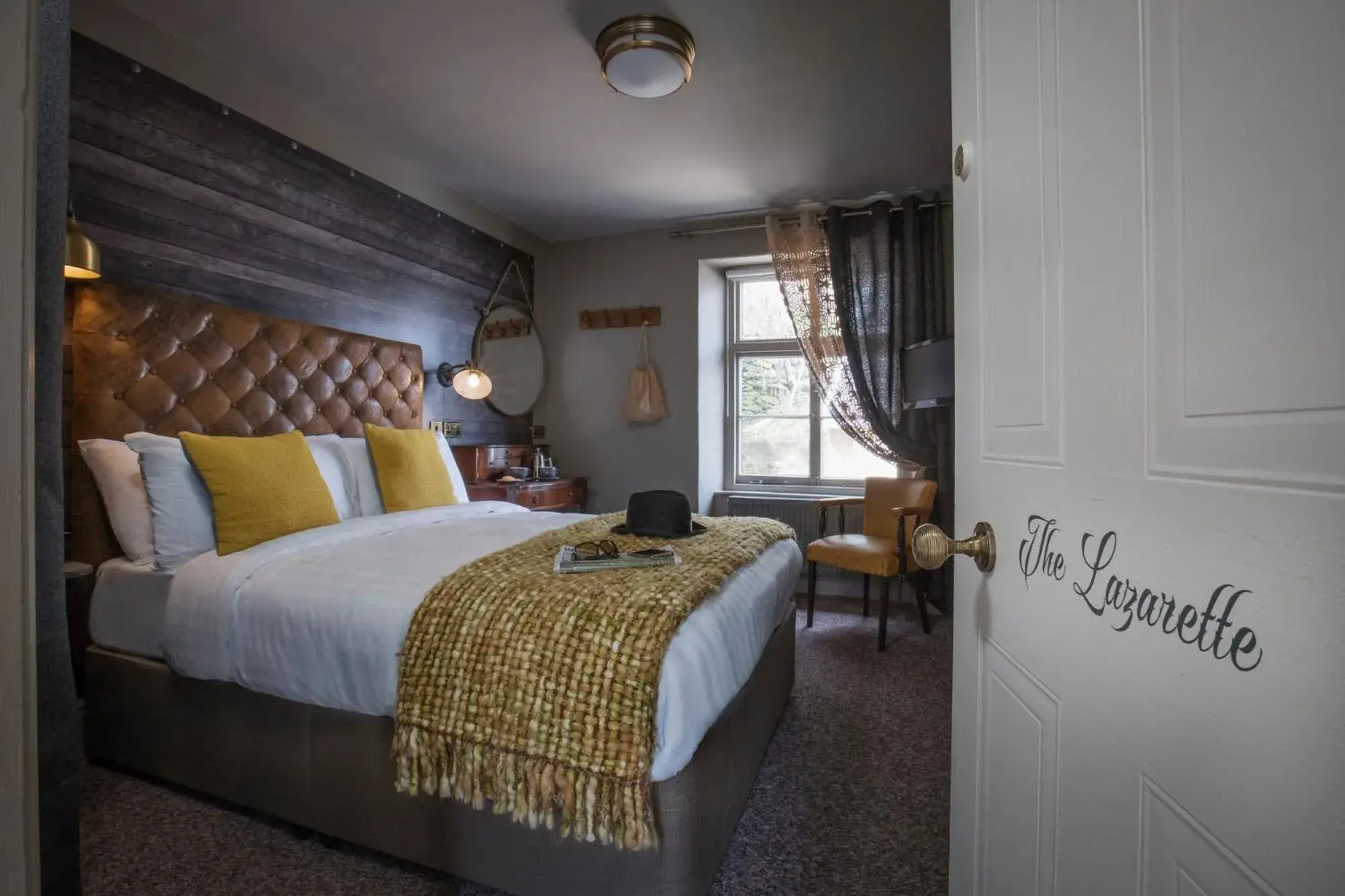 Bed in The Bath Hotel Bed in The Bath Hotel