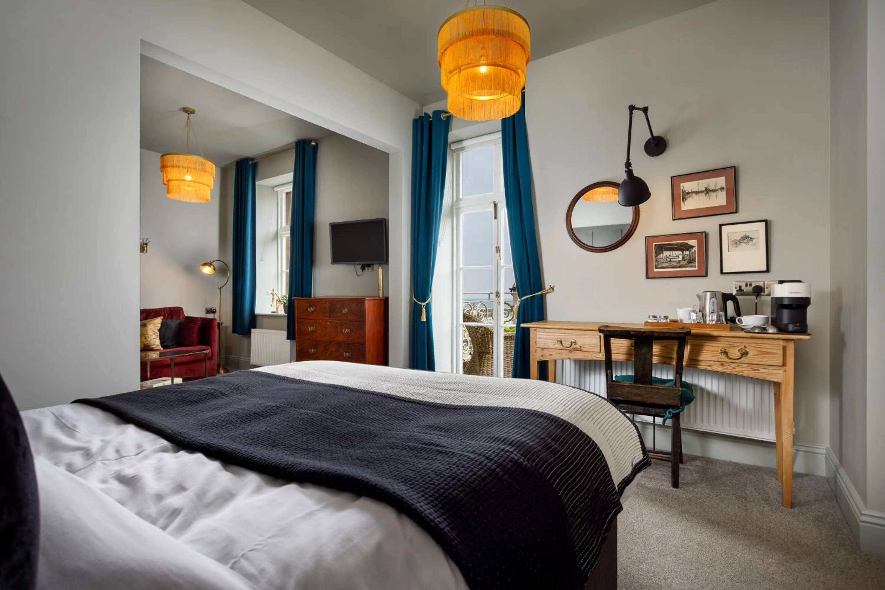 Balcony/Terrace, Bed in The Bath Hotel