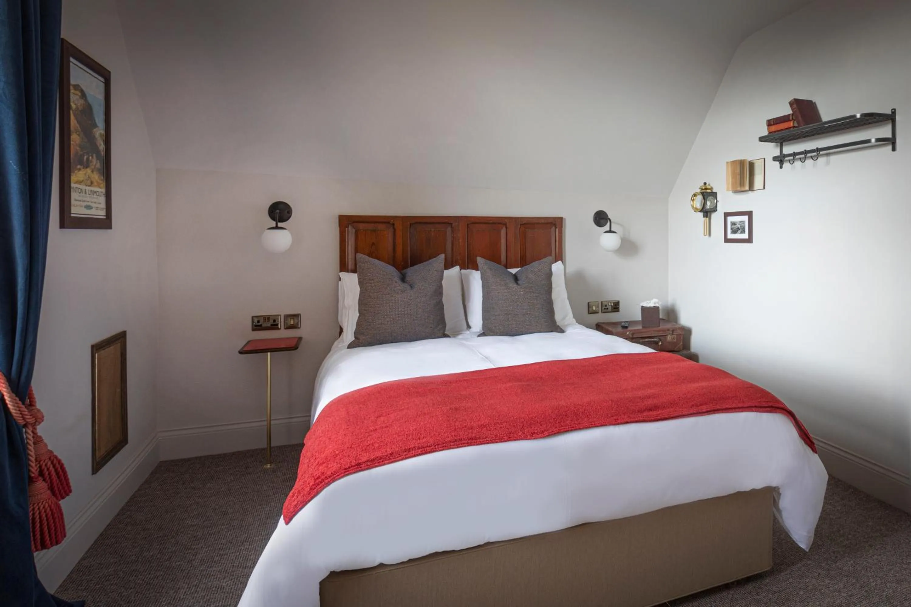 Bed in The Bath Hotel