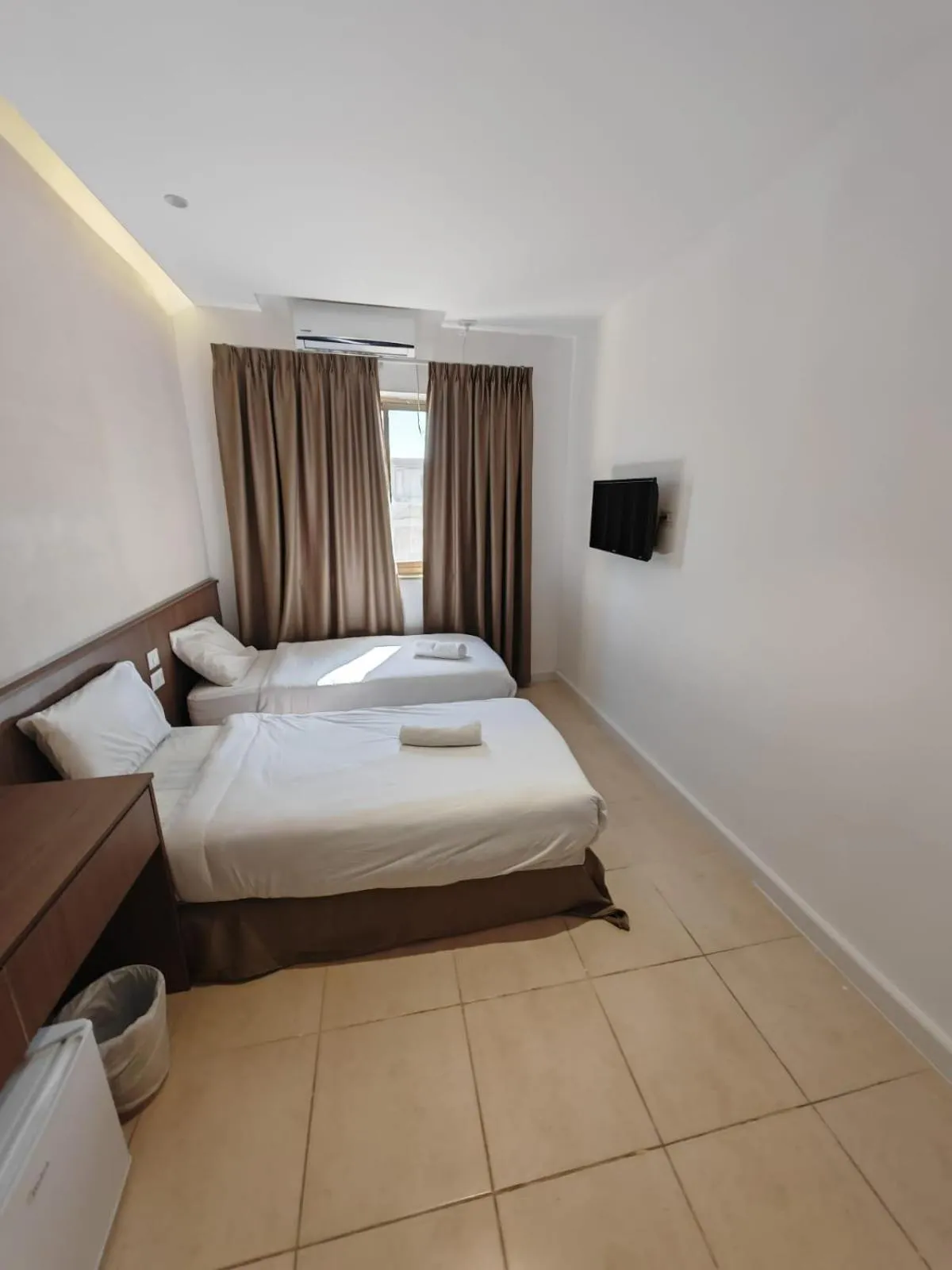 Bed in New Metropole Hotel - Jerusalem