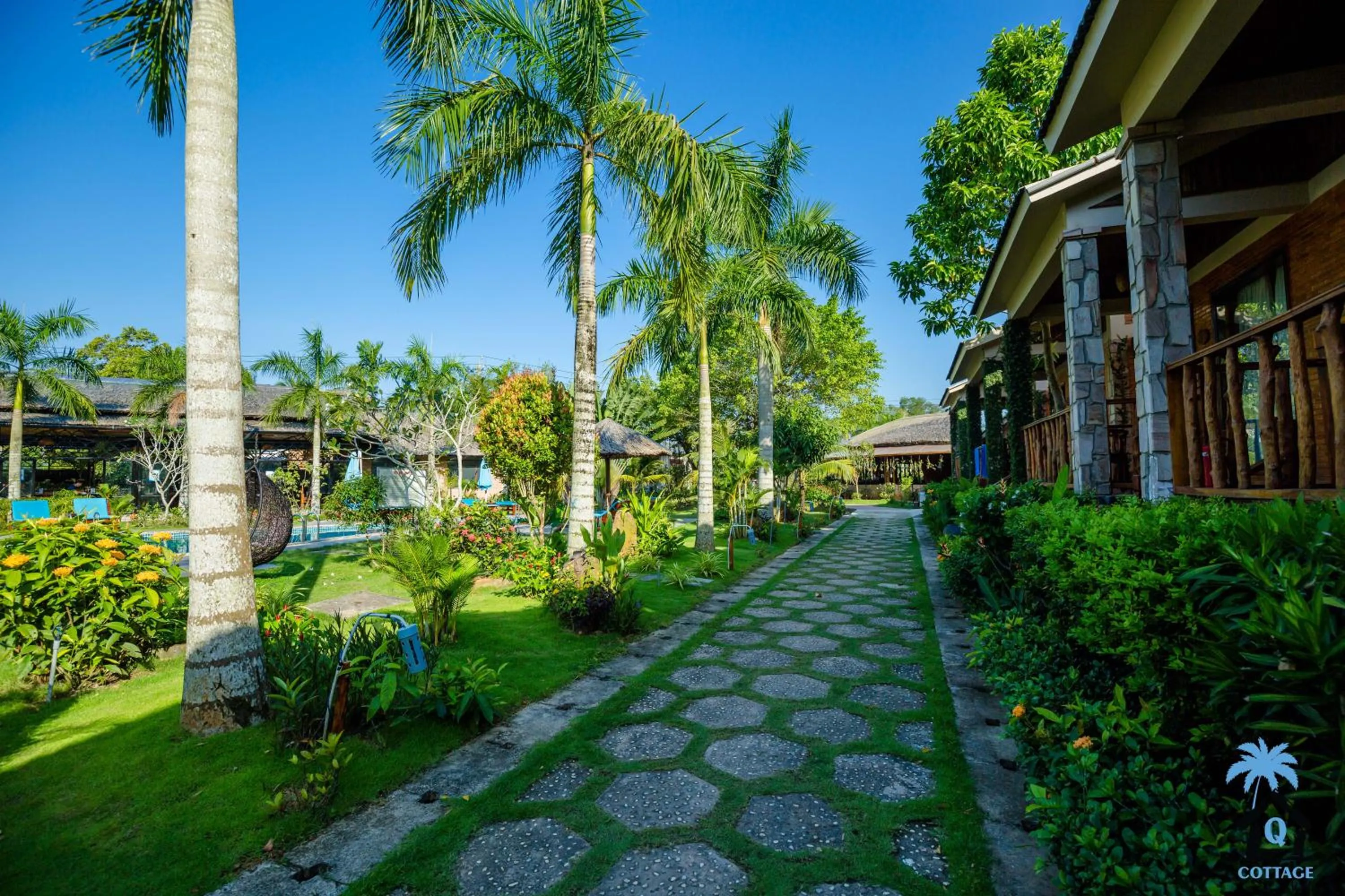 Garden in Cottage Village