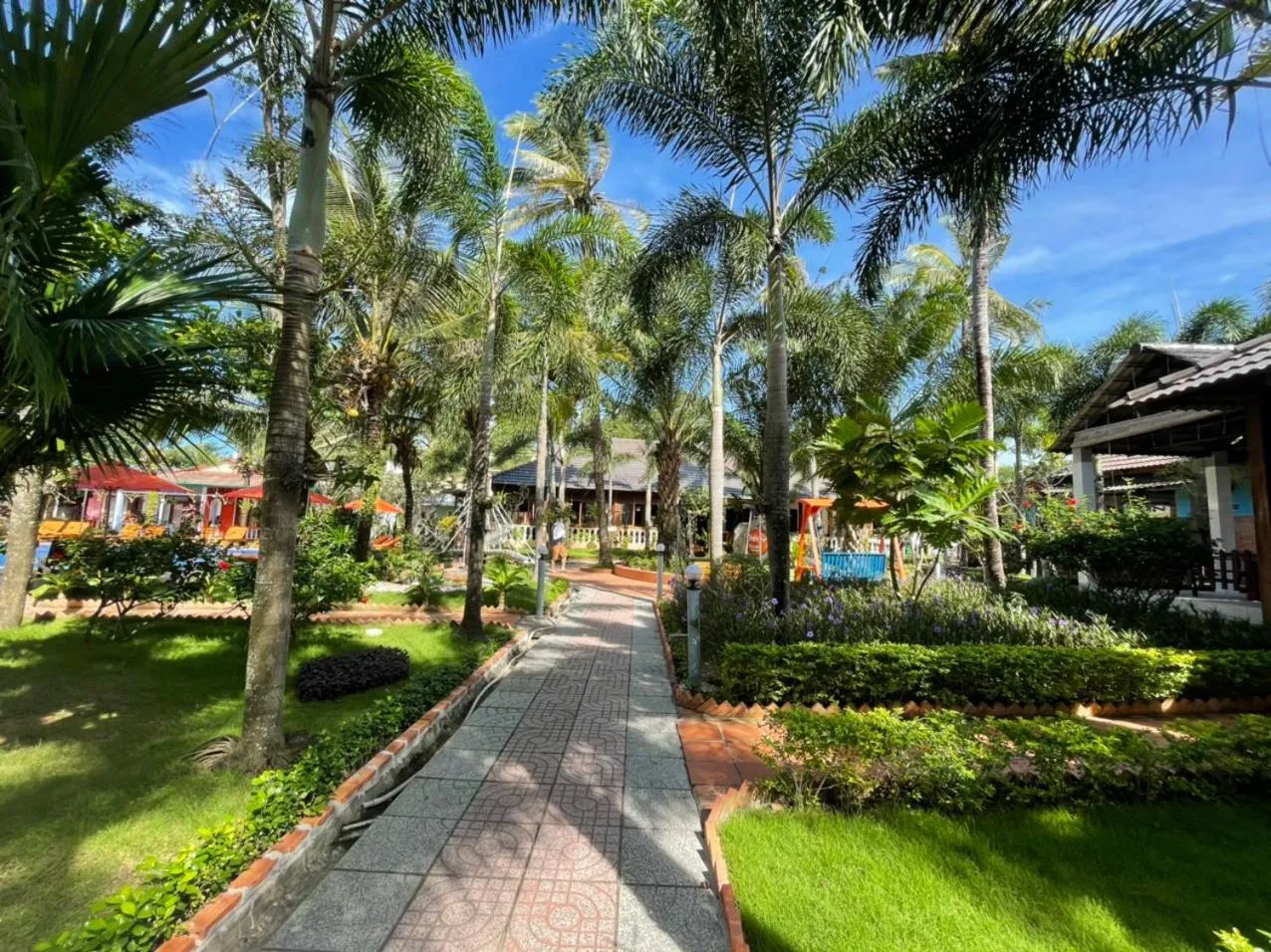 Garden in Orange Resort