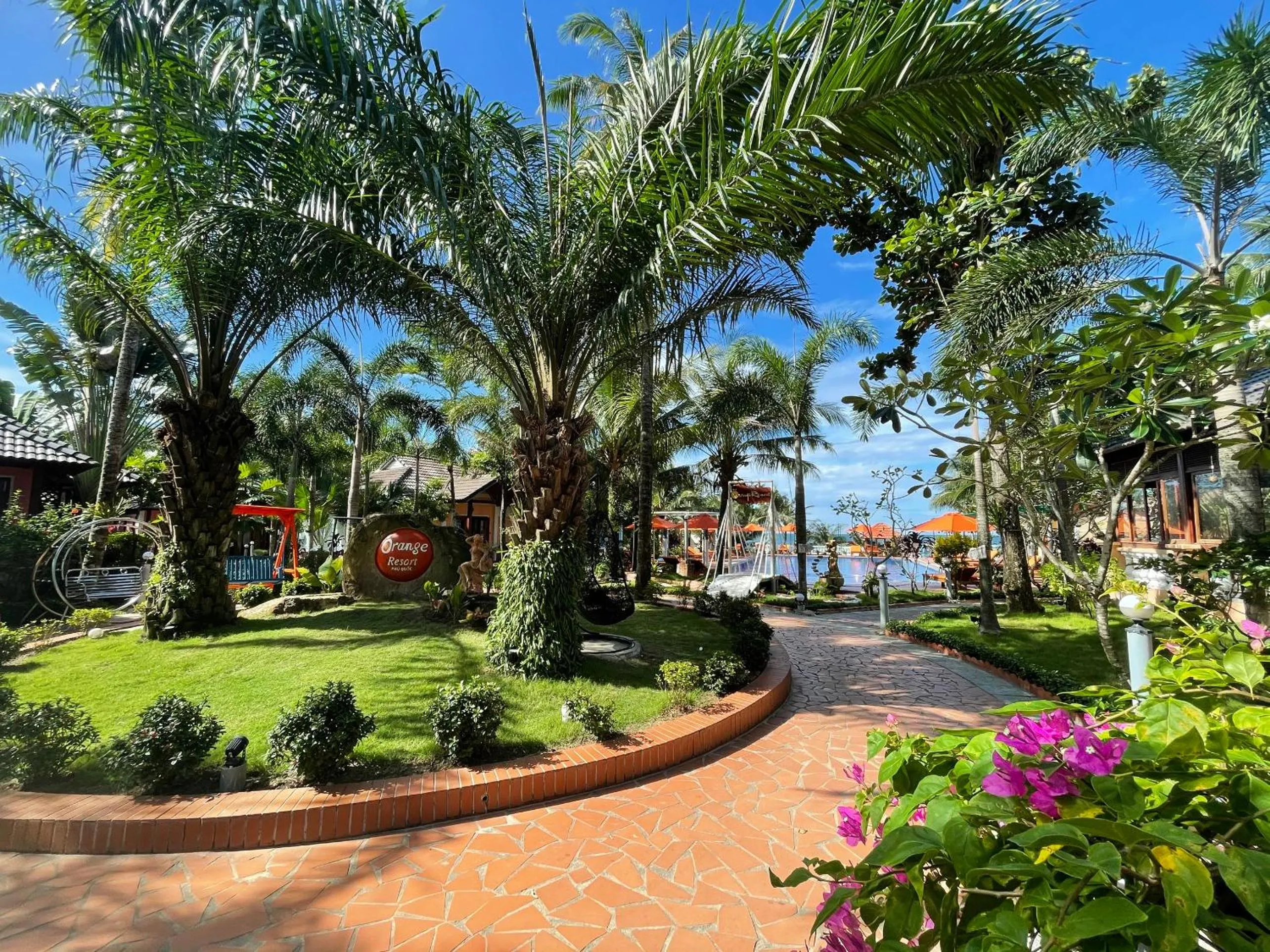 Garden in Orange Resort