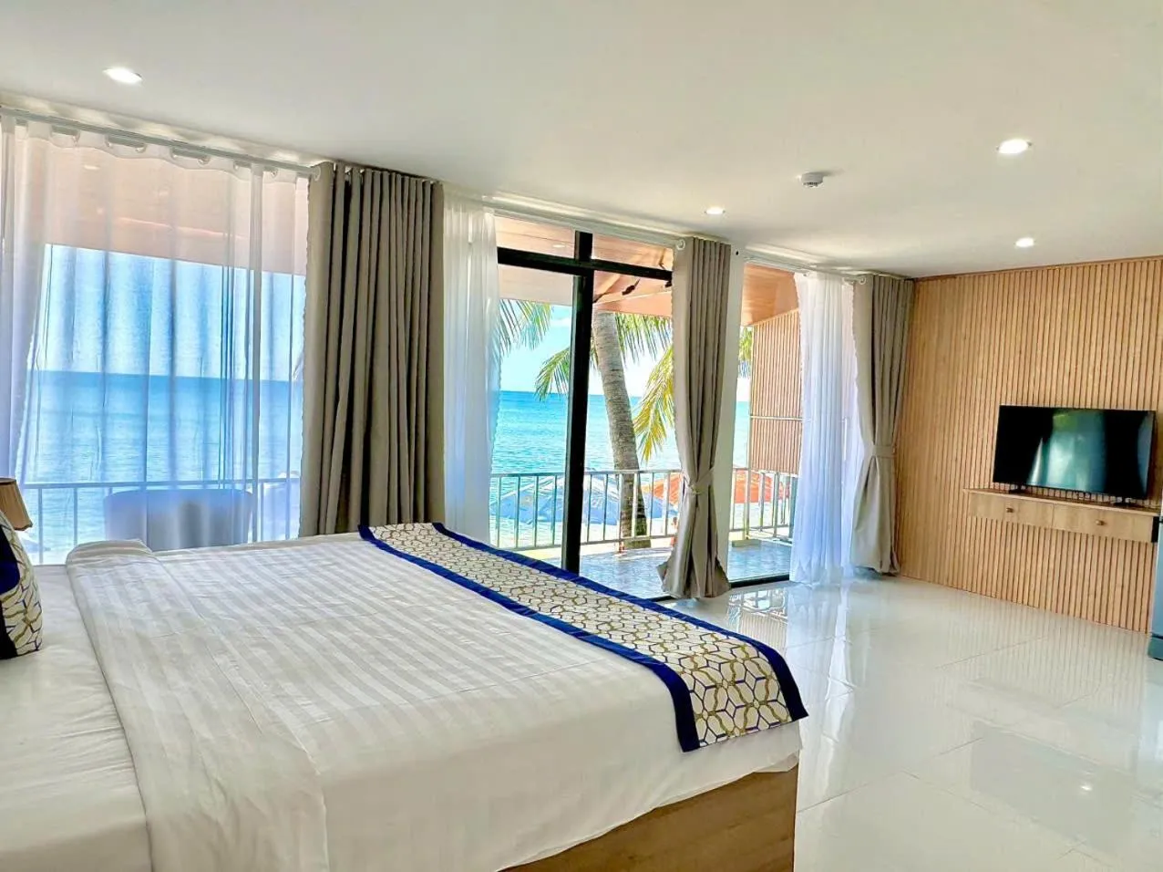 Bed in Orange Resort