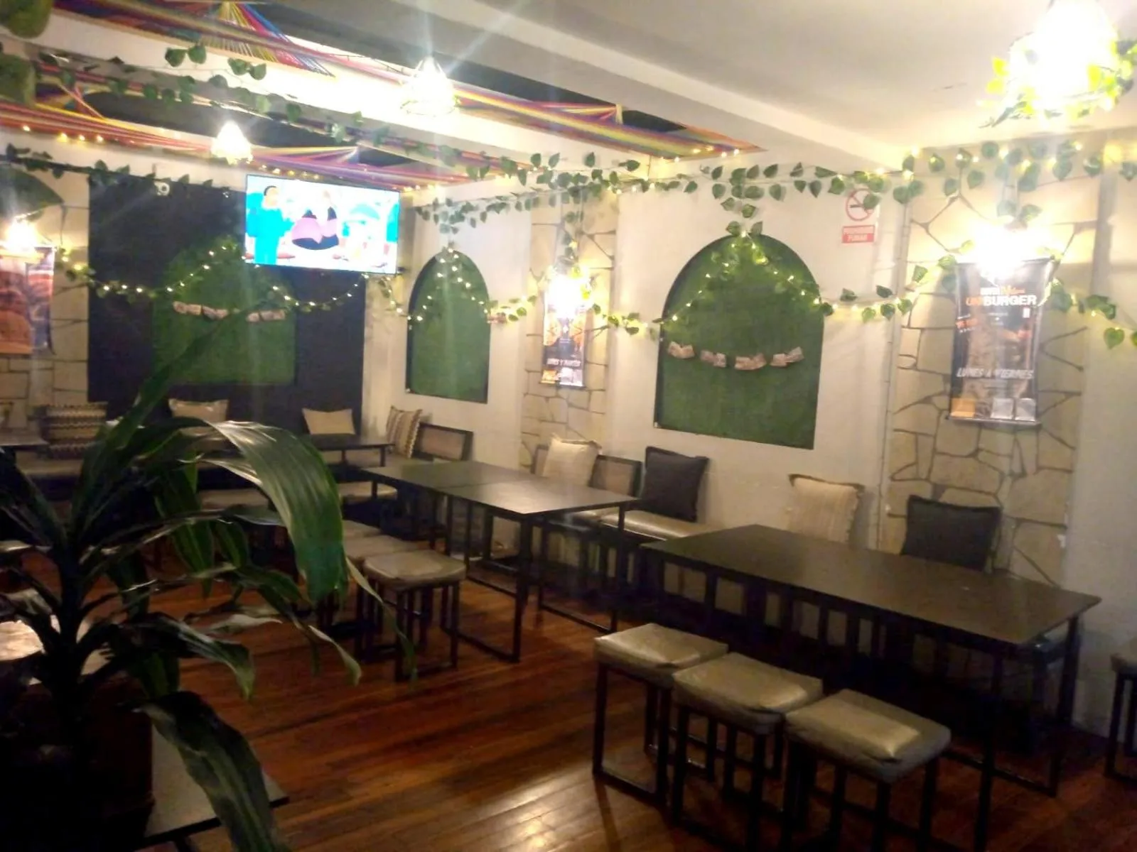 Restaurant/places to eat in Hotel Avenida