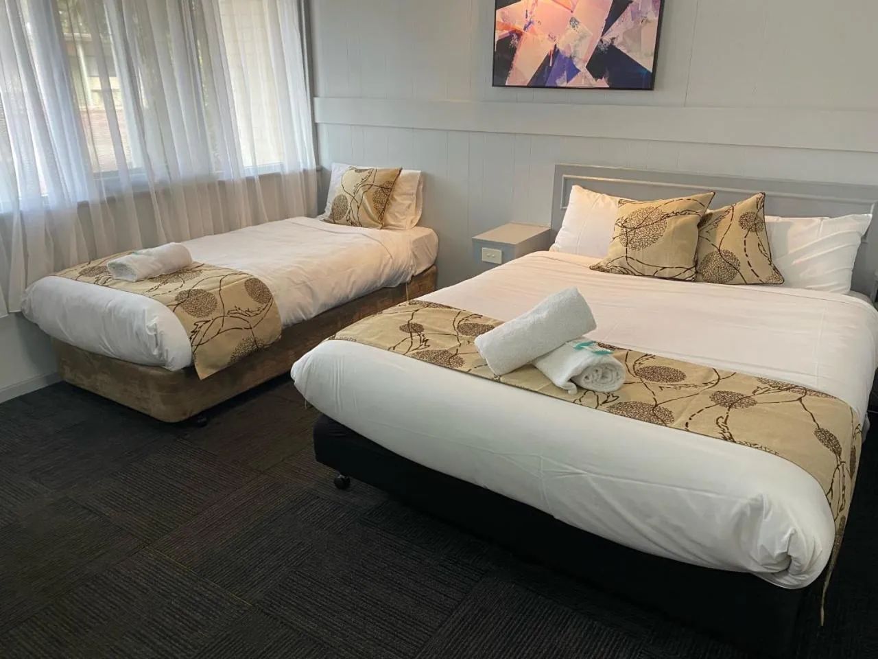 Bed in Charlton Motel