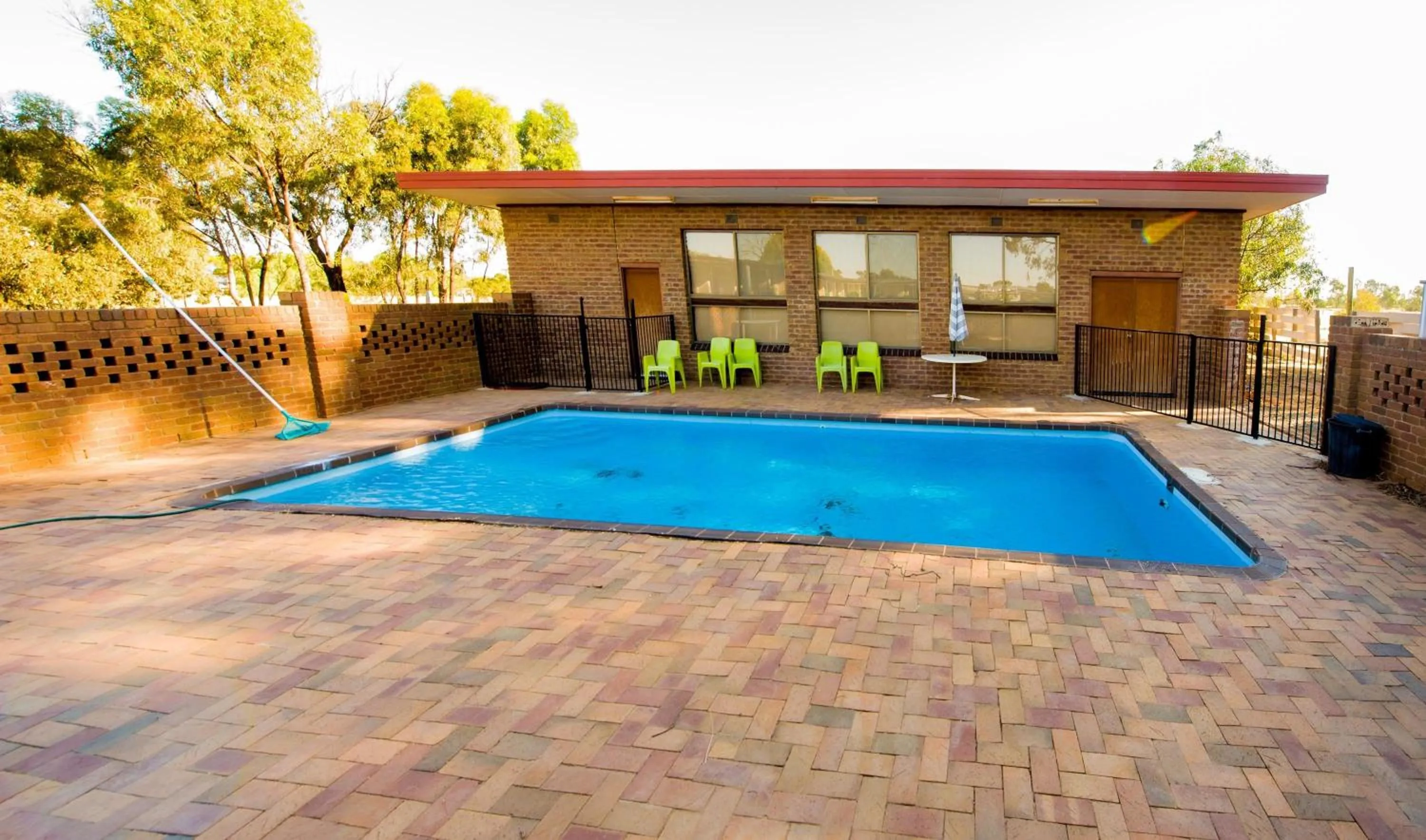 Swimming pool in Charlton Motel