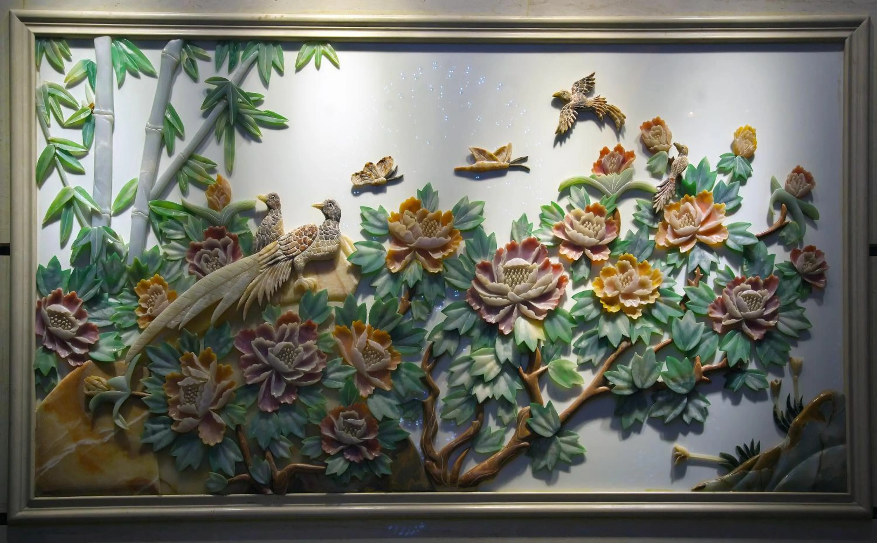 Decorative detail in Grand Voyage Hotel