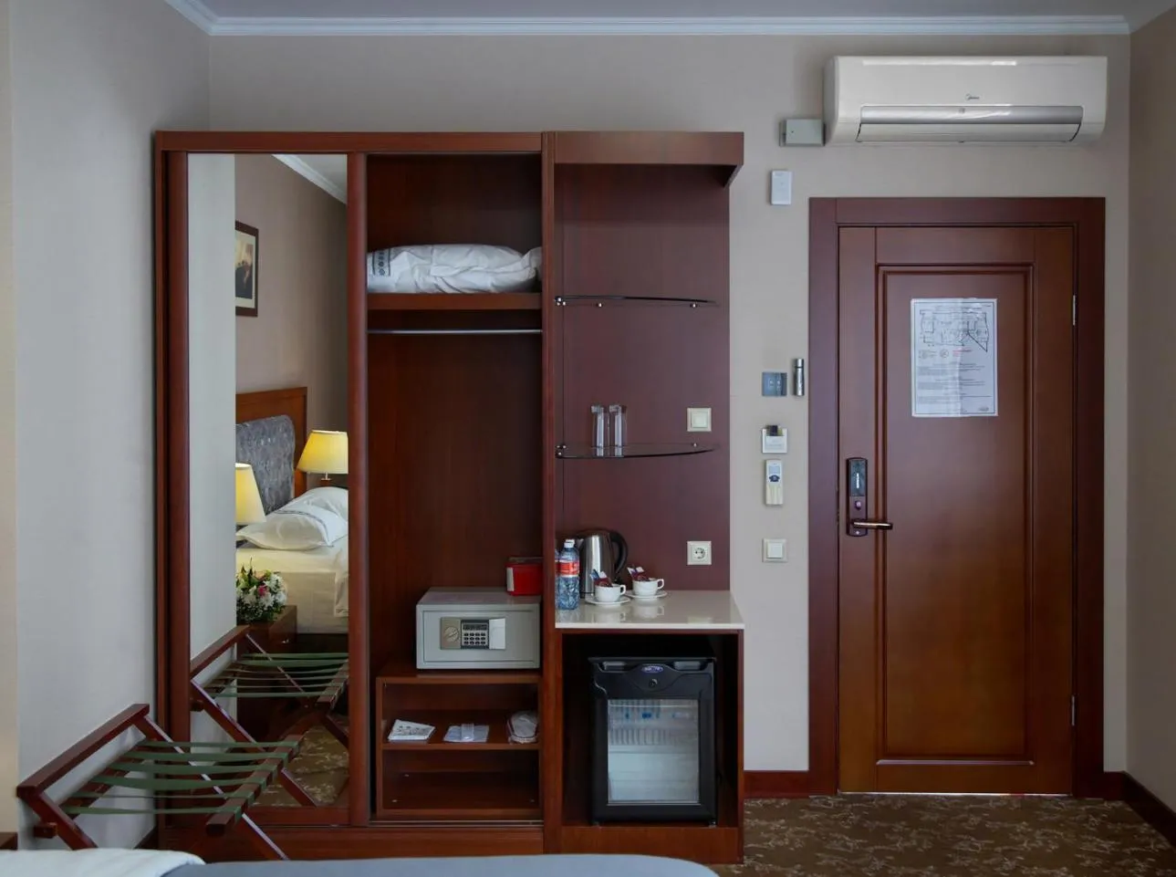 wardrobe in Grand Voyage Hotel