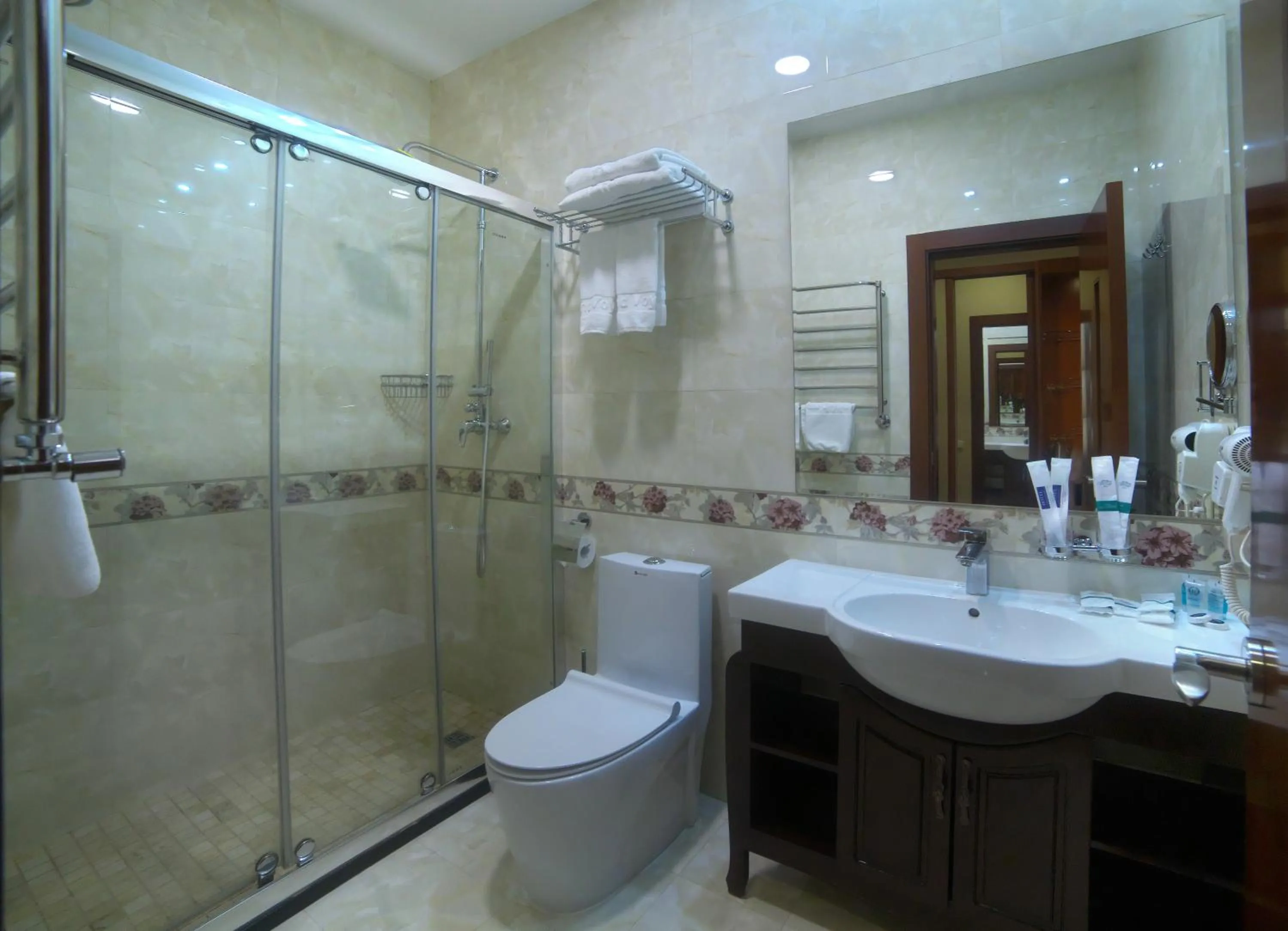 Bathroom in Grand Voyage Hotel