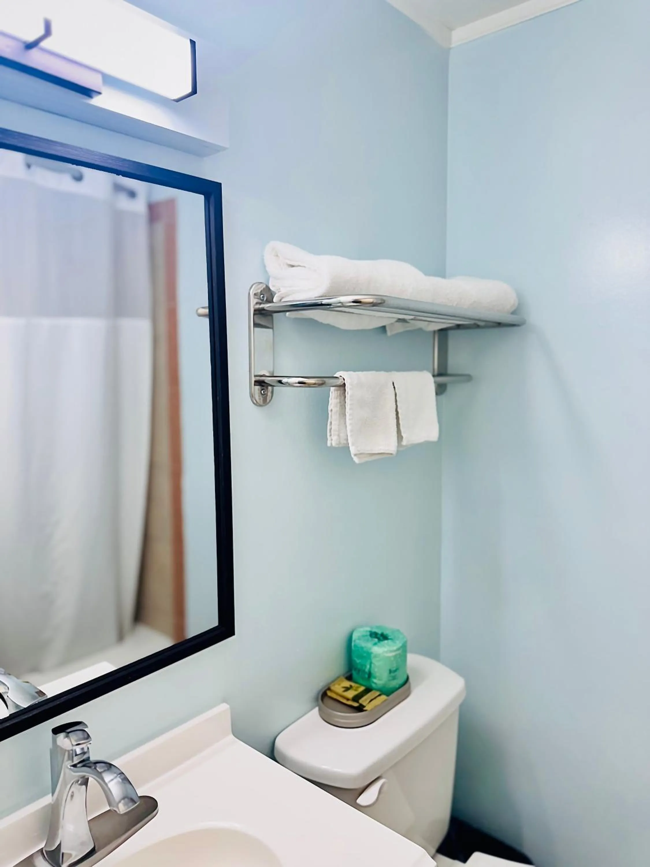 Bathroom in Relax Inn At Ashland